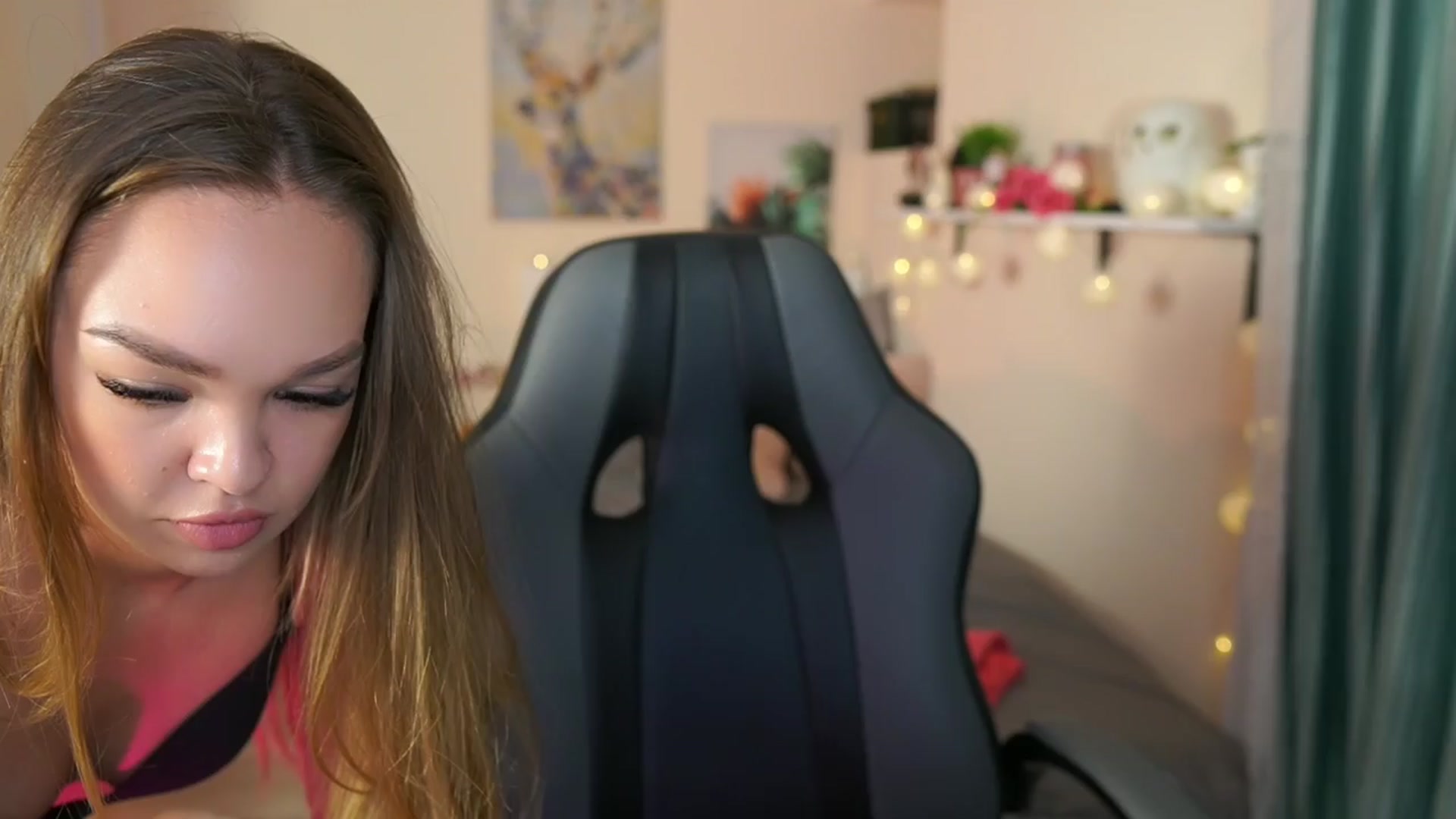 Gallery image thumbnail from Jesse__Jane__'s myfreecams stream on, 04/12/2024, 11:56 image 20 of 20