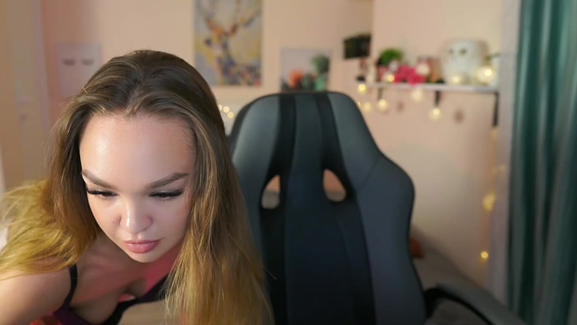 Gallery image thumbnail from Jesse__Jane__'s myfreecams stream on, 04/12/2024, 11:56 image 2 of 20