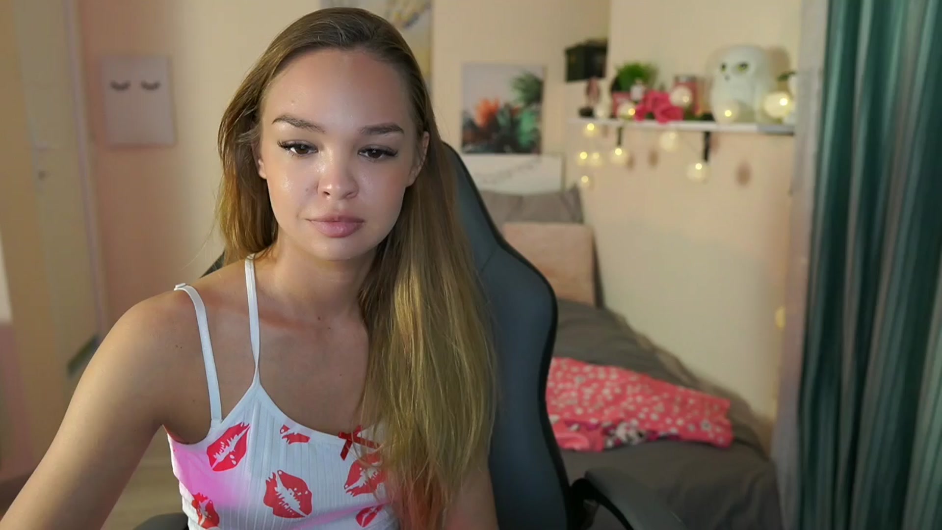 Gallery image thumbnail from Jesse__Jane__'s myfreecams stream on, 04/15/2024, 14:50 image 6 of 20