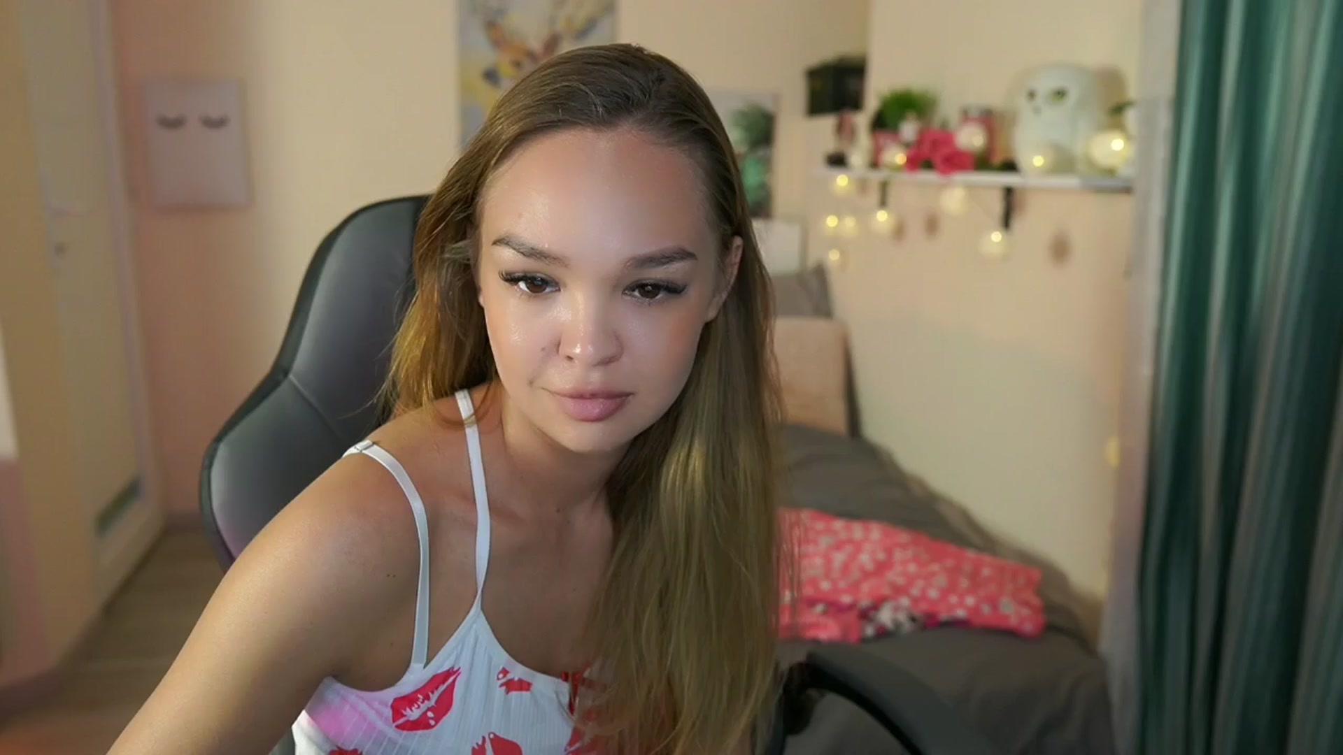 Gallery image thumbnail from Jesse__Jane__'s myfreecams stream on, 04/15/2024, 14:50 image 7 of 20