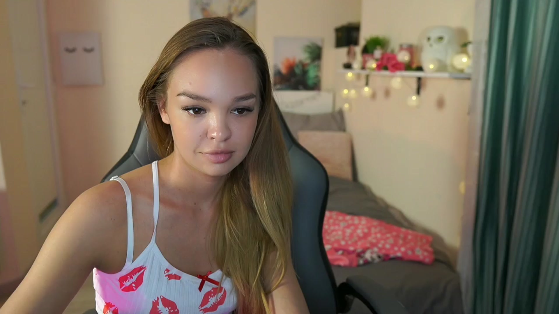 Gallery image thumbnail from Jesse__Jane__'s myfreecams stream on, 04/15/2024, 14:50 image 16 of 20