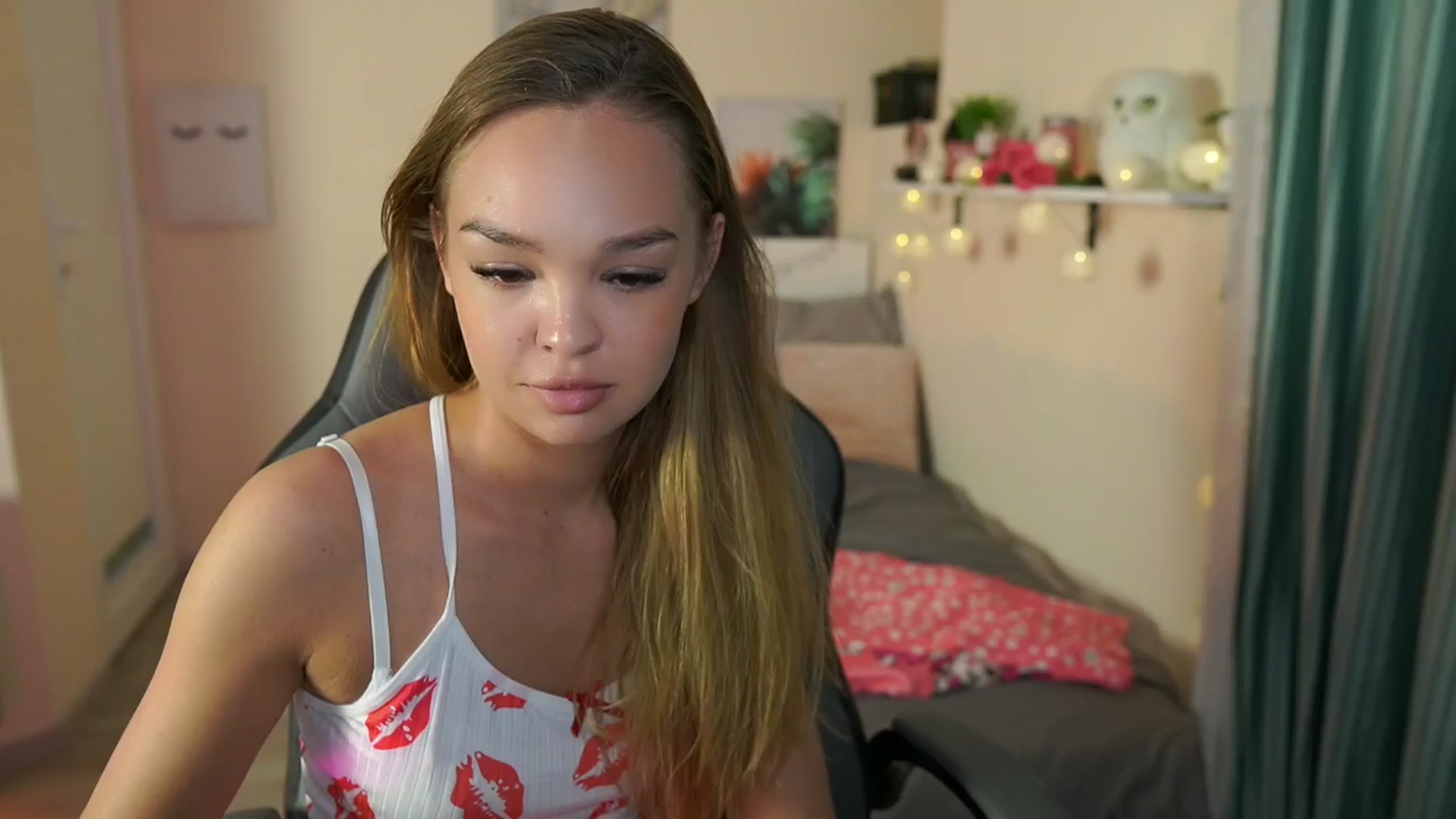 Gallery image thumbnail from Jesse__Jane__'s myfreecams stream on, 04/15/2024, 14:50 image 3 of 20