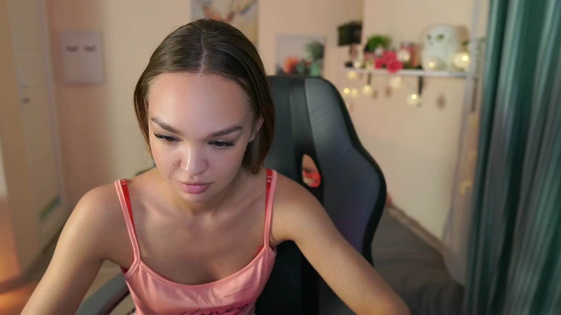 Gallery image thumbnail from Jesse__Jane__'s myfreecams stream on, 04/19/2024, 11:23 image 20 of 20