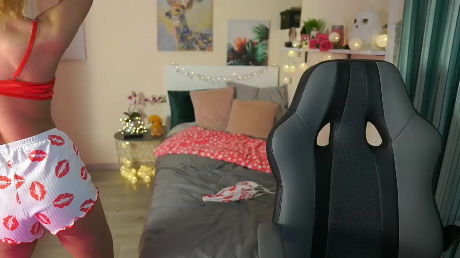 Gallery image thumbnail from Jesse__Jane__'s myfreecams stream on, 04/24/2024, 21:39 image 7 of 20