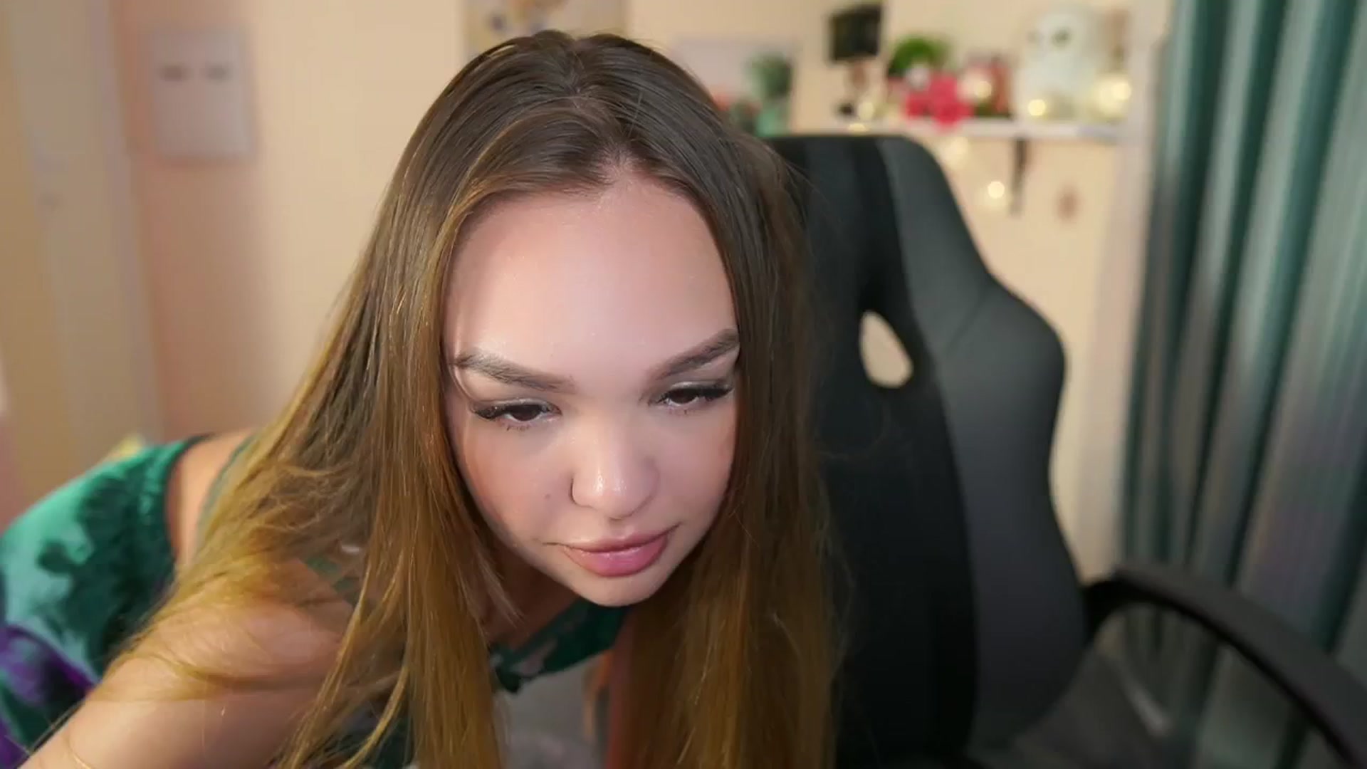 Gallery image thumbnail from Jesse__Jane__'s myfreecams stream on, 04/25/2024, 16:01 image 6 of 20