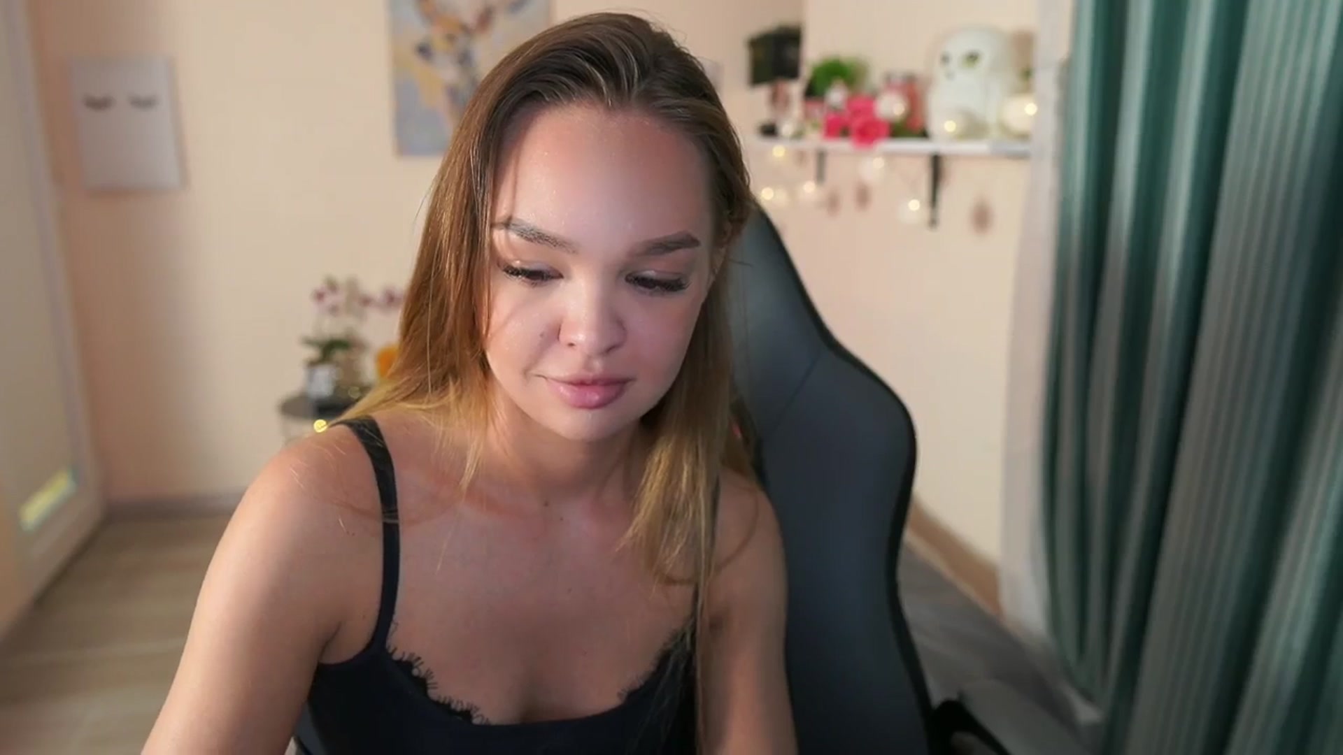 Gallery image thumbnail from Jesse__Jane__'s myfreecams stream on, 04/26/2024, 11:47 image 12 of 20