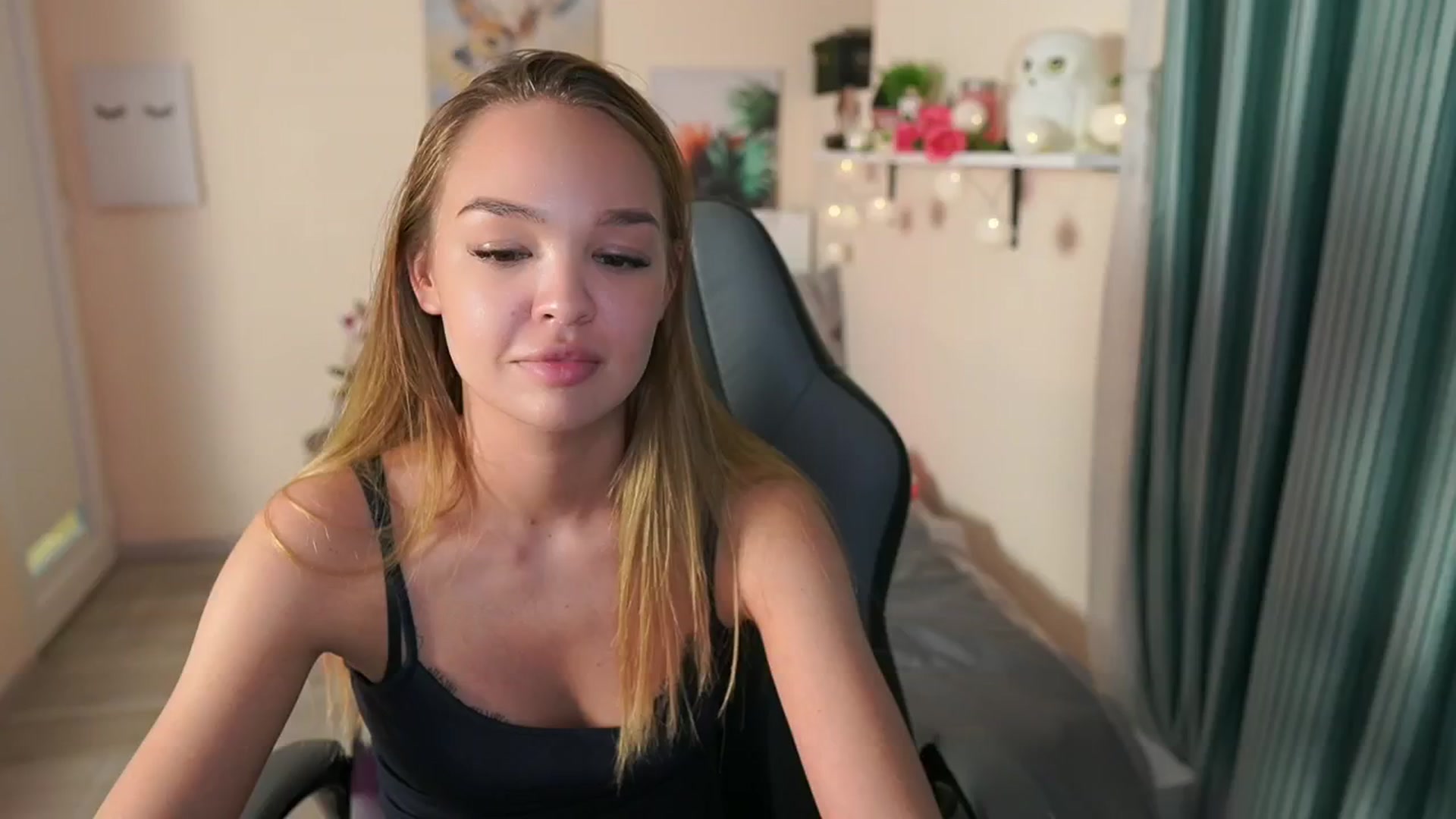 Gallery image thumbnail from Jesse__Jane__'s myfreecams stream on, 04/26/2024, 13:15 image 6 of 20