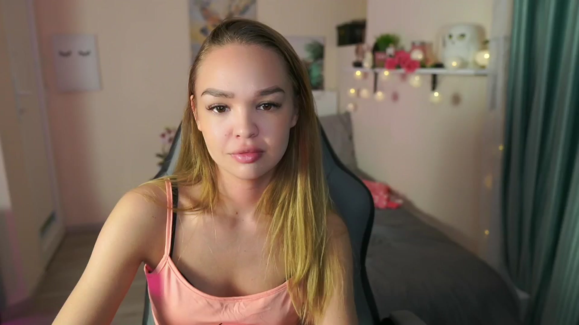 Gallery image thumbnail from Jesse__Jane__'s myfreecams stream on, 04/28/2024, 04:51 image 7 of 20