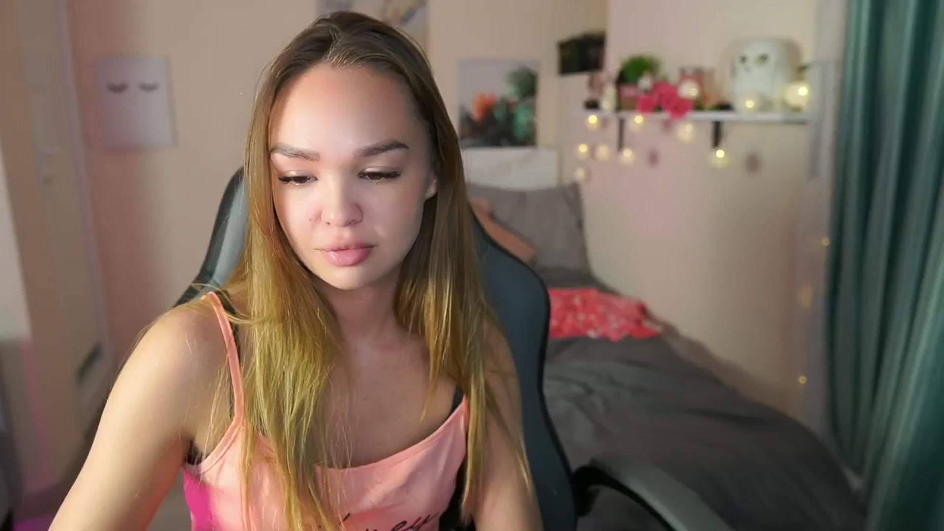 Gallery image thumbnail from Jesse__Jane__'s myfreecams stream on, 04/28/2024, 05:58 image 20 of 20