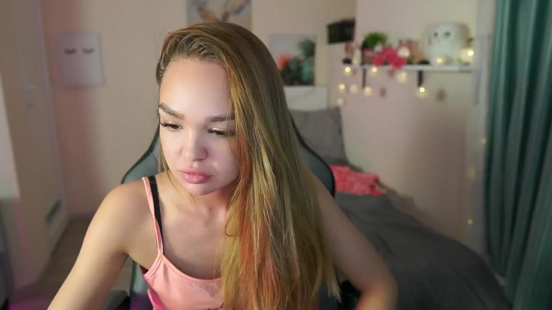Gallery image thumbnail from Jesse__Jane__'s myfreecams stream on, 04/28/2024, 07:46 image 7 of 20