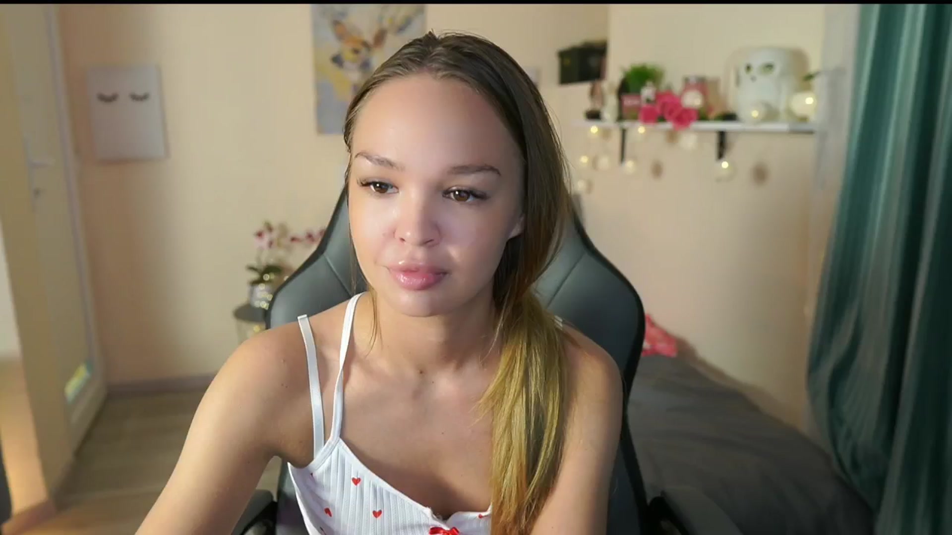 Gallery image thumbnail from Jesse__Jane__'s myfreecams stream on, 04/29/2024, 14:32 image 10 of 20