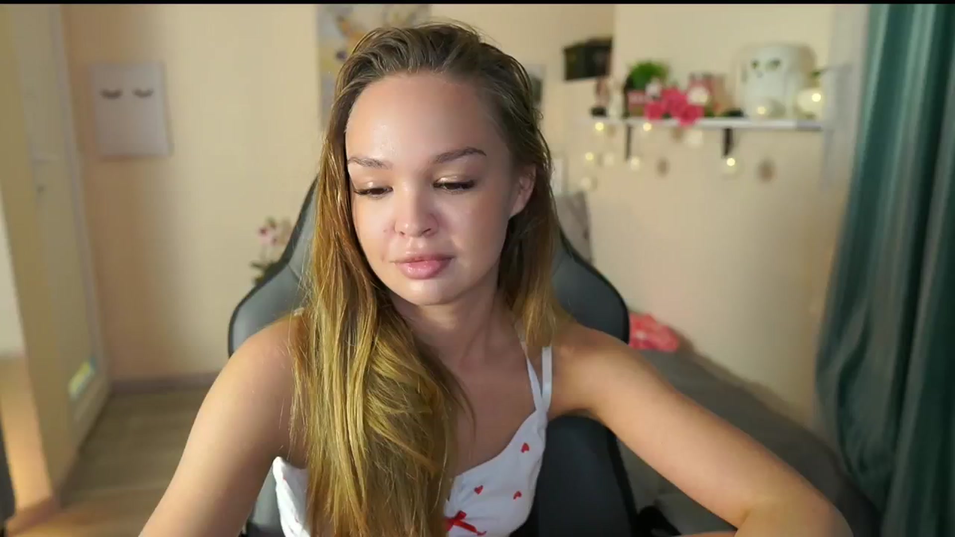 Gallery image thumbnail from Jesse__Jane__'s myfreecams stream on, 04/29/2024, 15:33 image 13 of 20