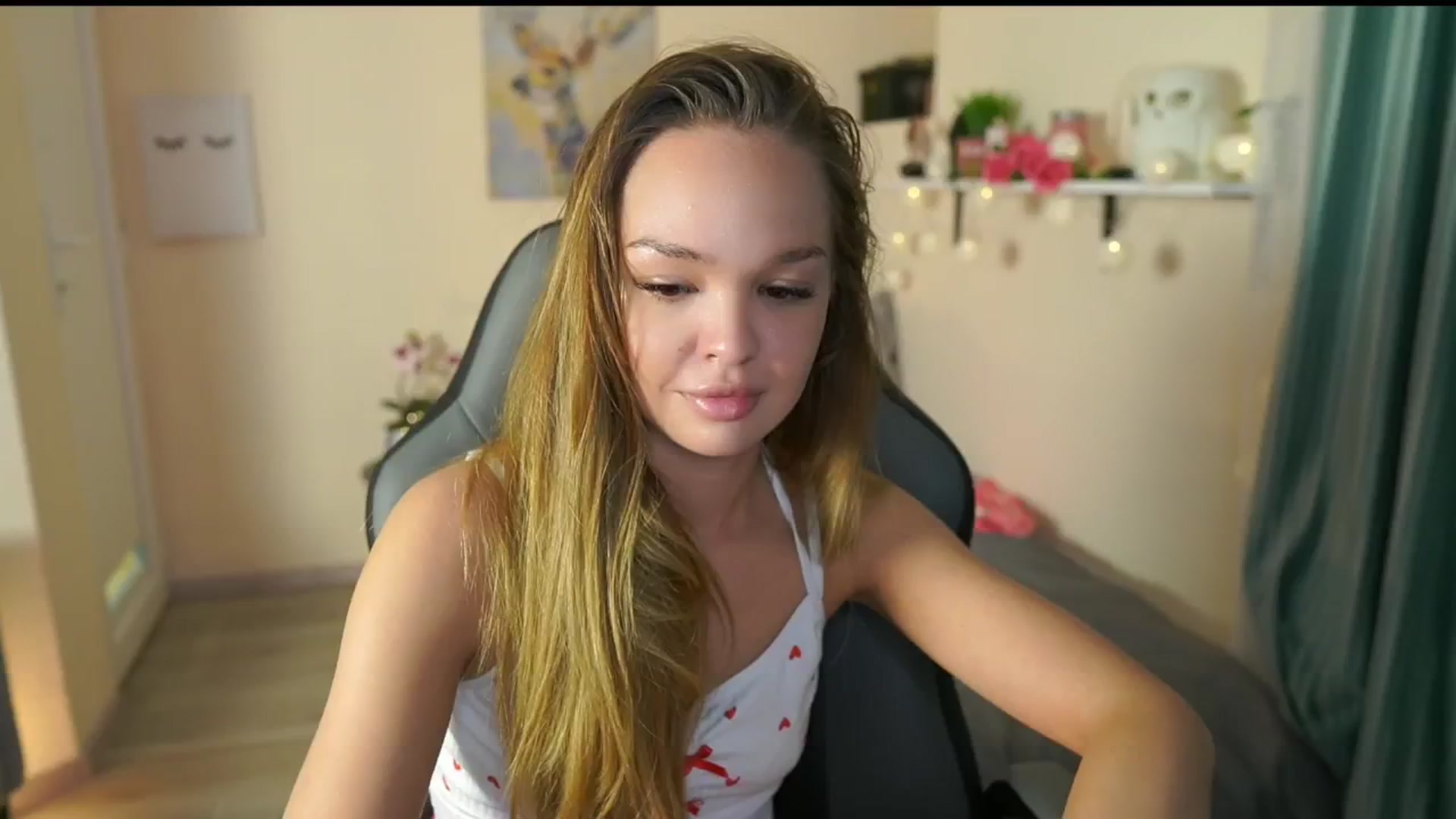 Gallery image thumbnail from Jesse__Jane__'s myfreecams stream on, 04/29/2024, 15:33 image 15 of 20