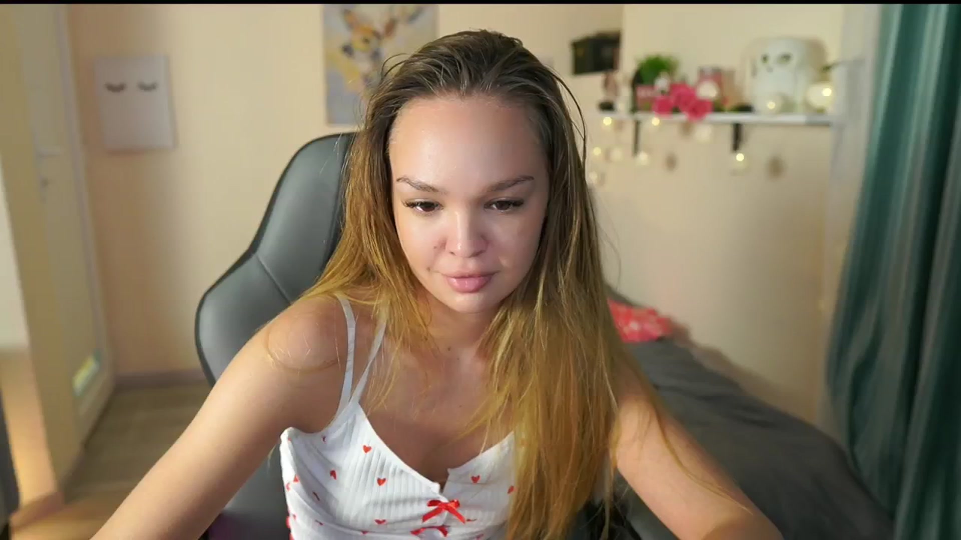 Gallery image thumbnail from Jesse__Jane__'s myfreecams stream on, 04/29/2024, 16:23 image 17 of 20
