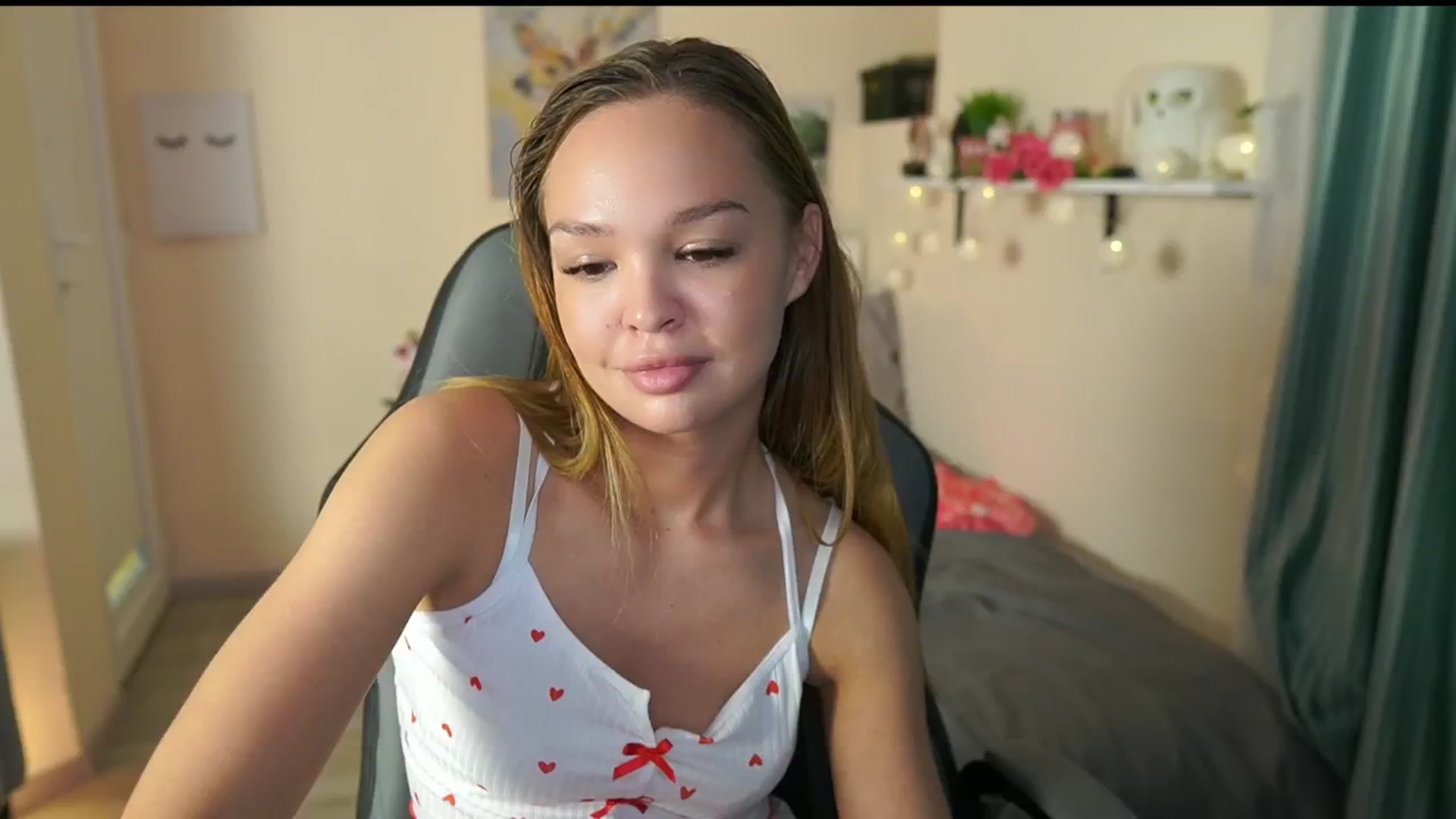 Gallery image thumbnail from Jesse__Jane__'s myfreecams stream on, 04/29/2024, 16:23 image 4 of 20