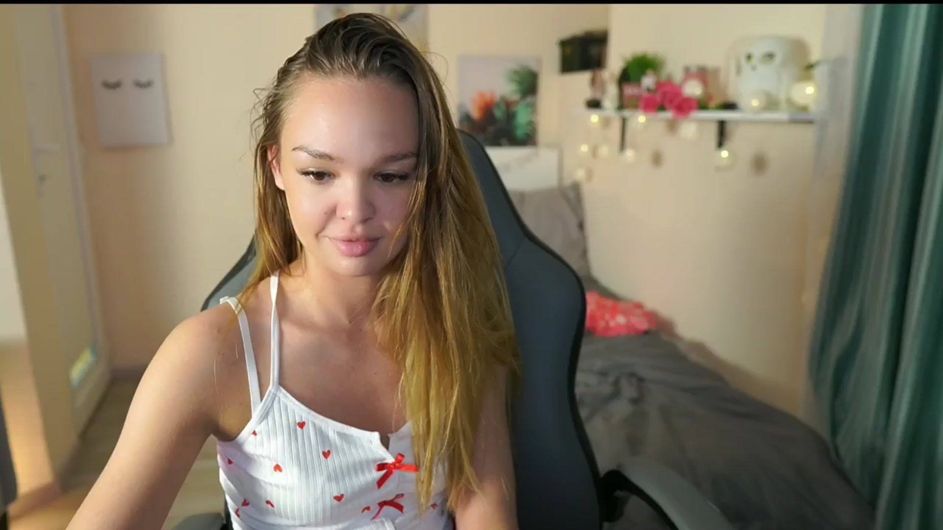 Gallery image thumbnail from Jesse__Jane__'s myfreecams stream on, 04/29/2024, 16:23 image 13 of 20