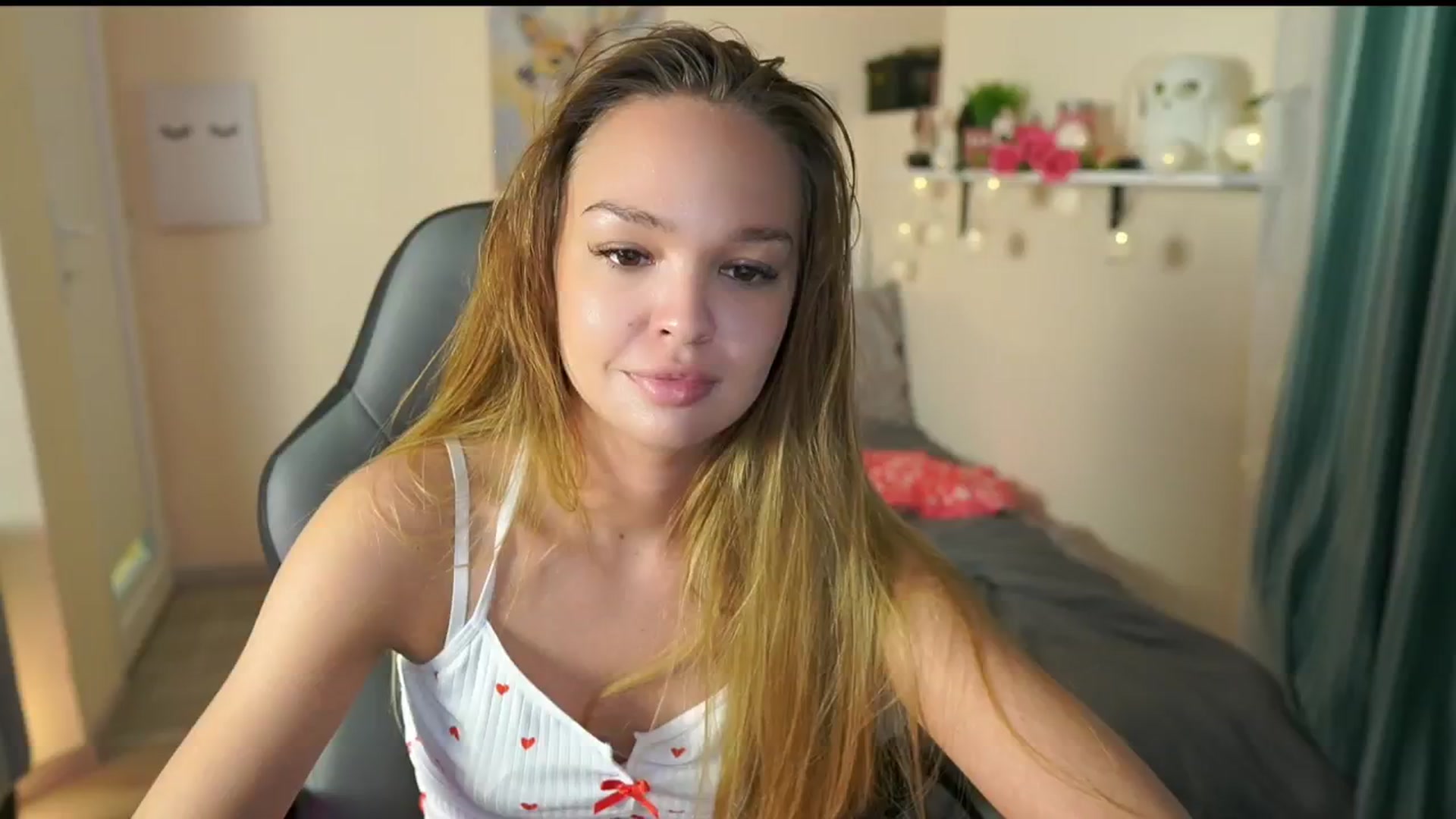 Gallery image thumbnail from Jesse__Jane__'s myfreecams stream on, 04/29/2024, 16:23 image 16 of 20