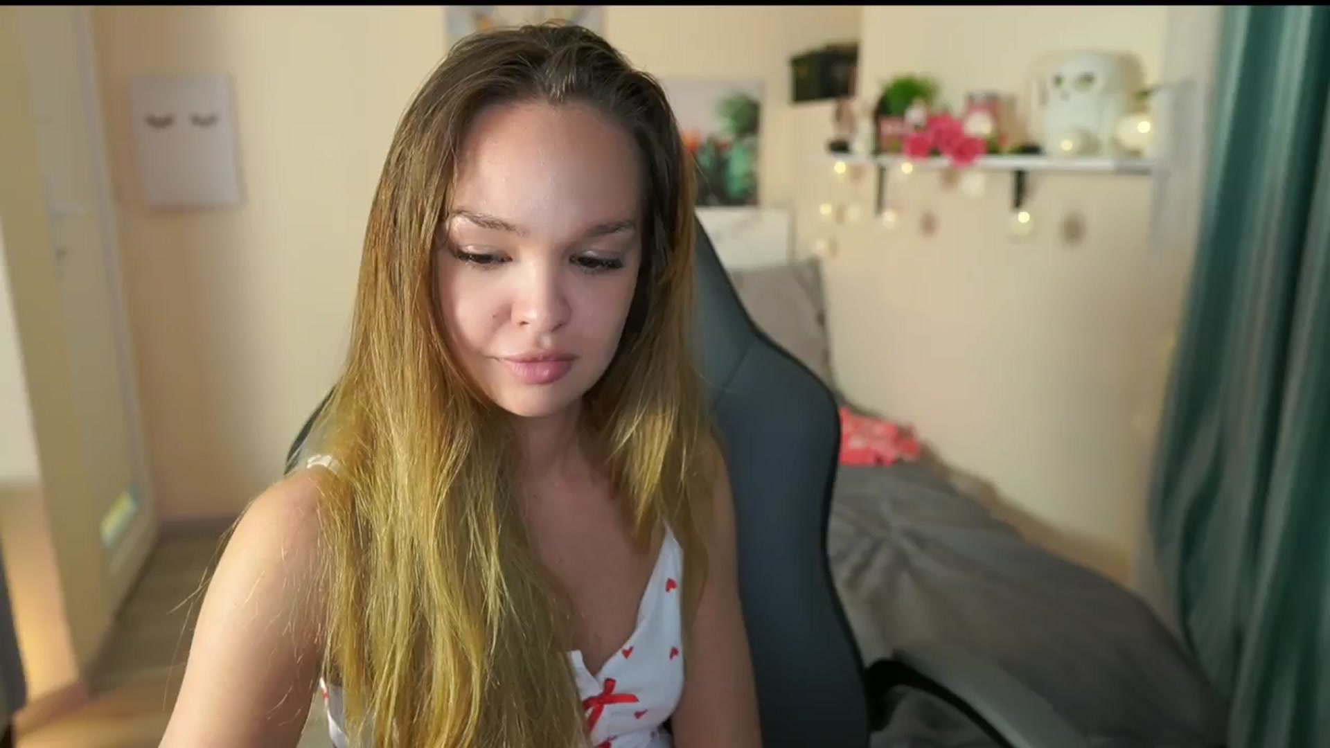 Gallery image thumbnail from Jesse__Jane__'s myfreecams stream on, 04/29/2024, 17:17 image 19 of 20