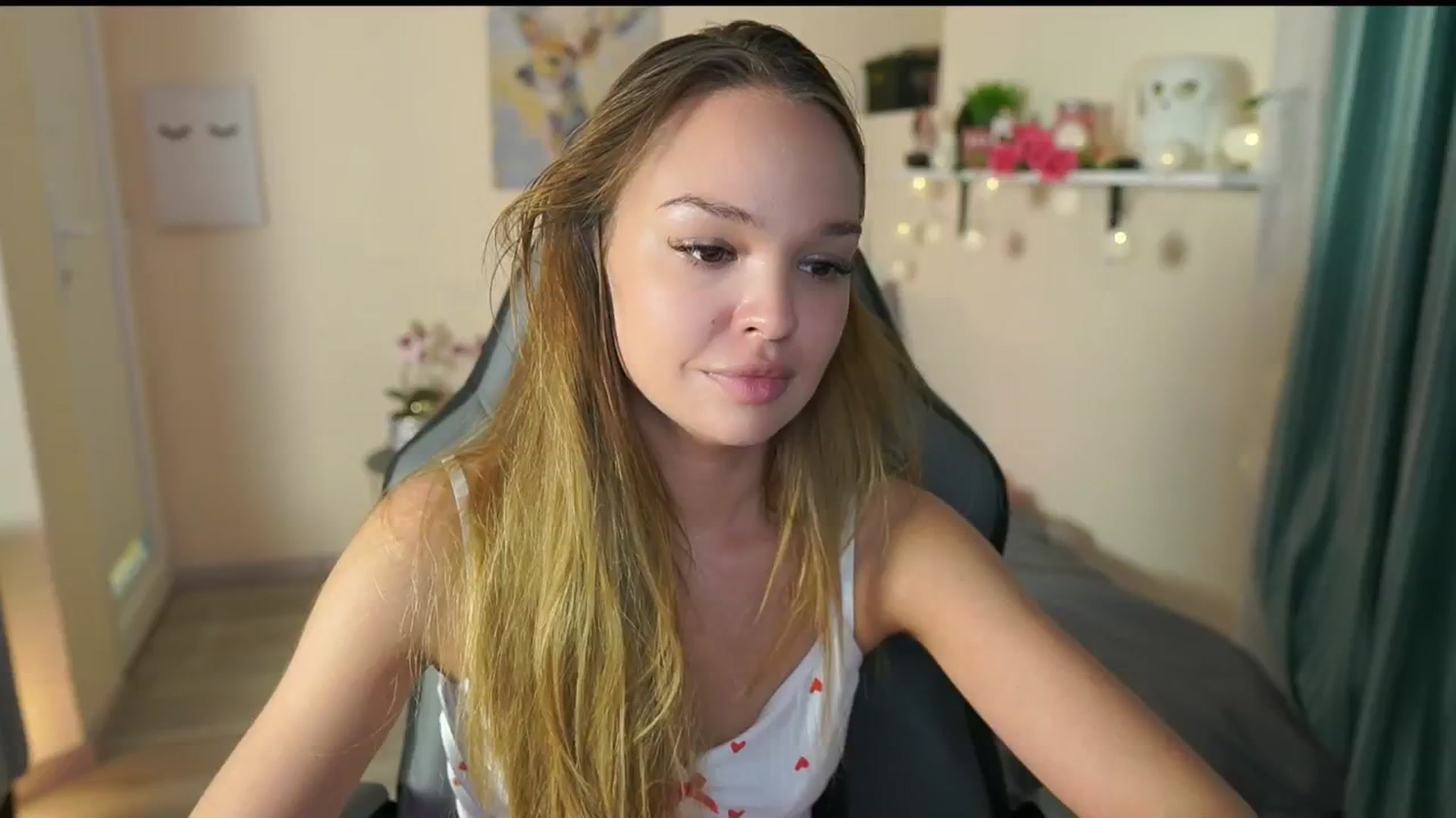 Gallery image thumbnail from Jesse__Jane__'s myfreecams stream on, 04/29/2024, 17:17 image 10 of 20