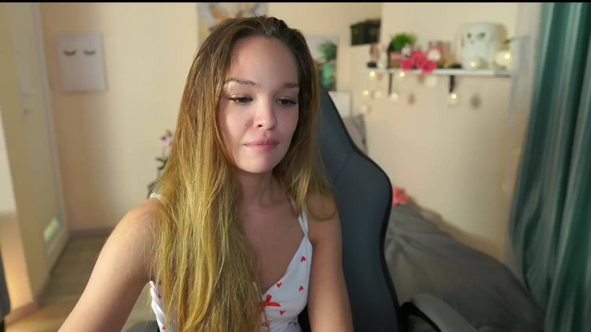 Gallery image thumbnail from Jesse__Jane__'s myfreecams stream on, 04/29/2024, 17:17 image 17 of 20