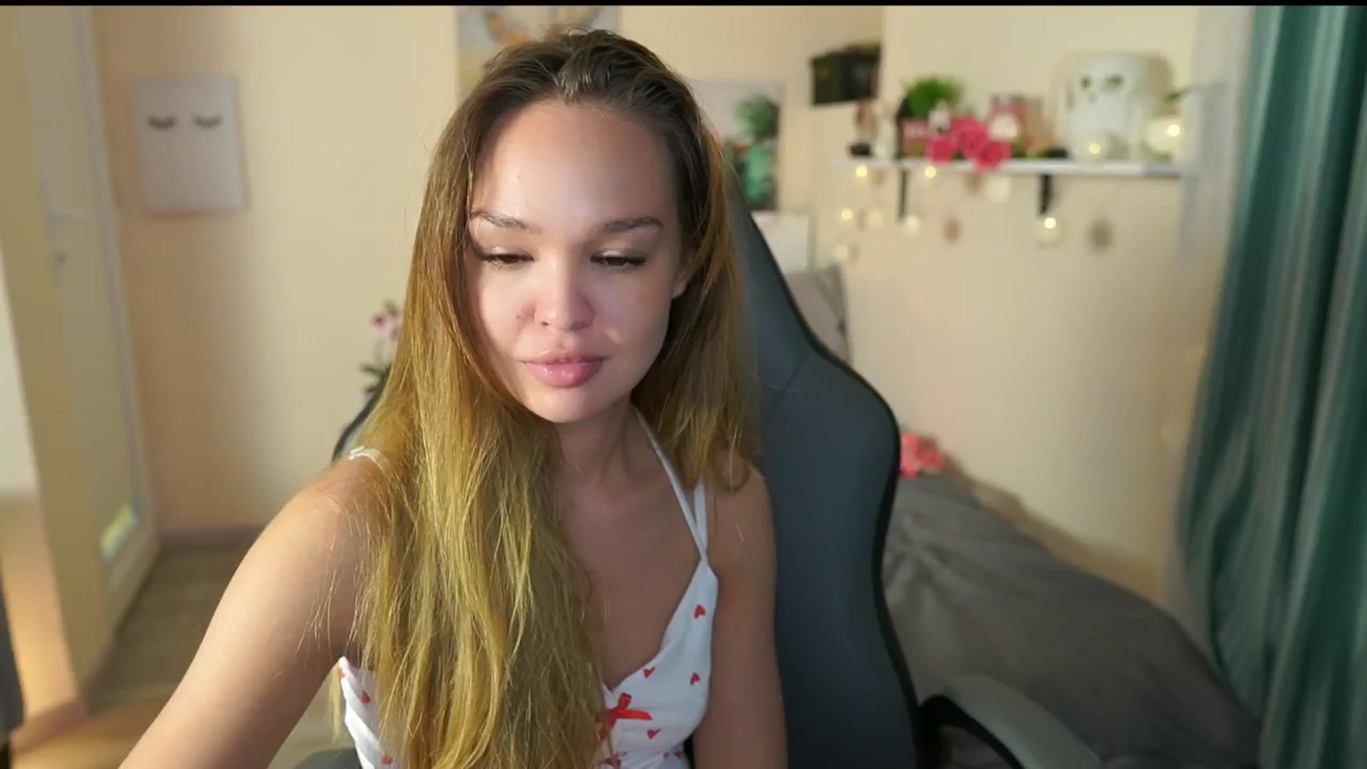 Gallery image thumbnail from Jesse__Jane__'s myfreecams stream on, 04/29/2024, 17:17 image 16 of 20