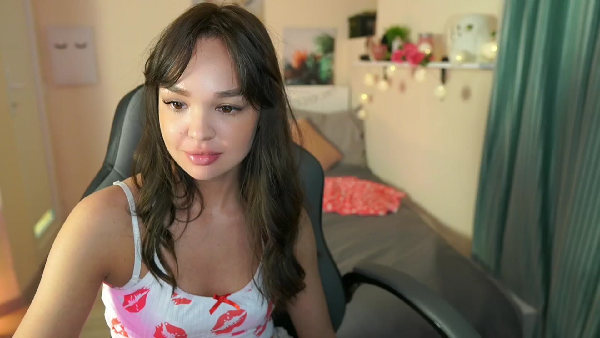 Gallery image thumbnail from Jesse__Jane__'s myfreecams stream on, 05/03/2024, 12:55 image 16 of 20