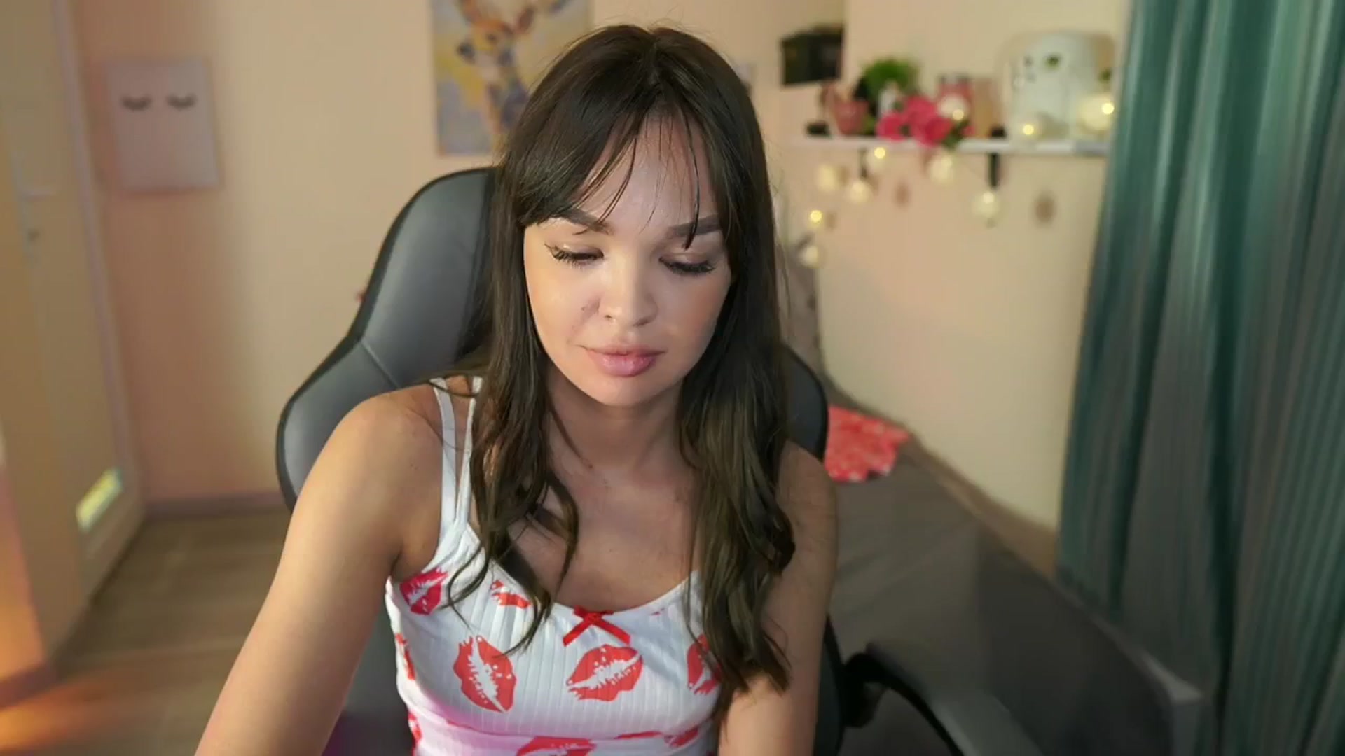Gallery image thumbnail from Jesse__Jane__'s myfreecams stream on, 05/03/2024, 12:55 image 2 of 20