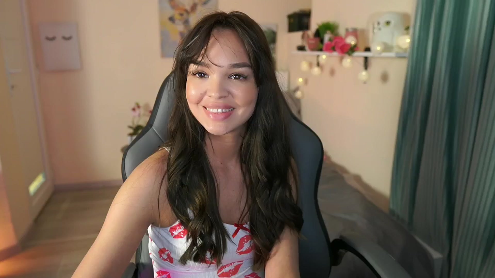 Gallery image thumbnail from Jesse__Jane__'s myfreecams stream on, 05/03/2024, 14:20 image 2 of 20