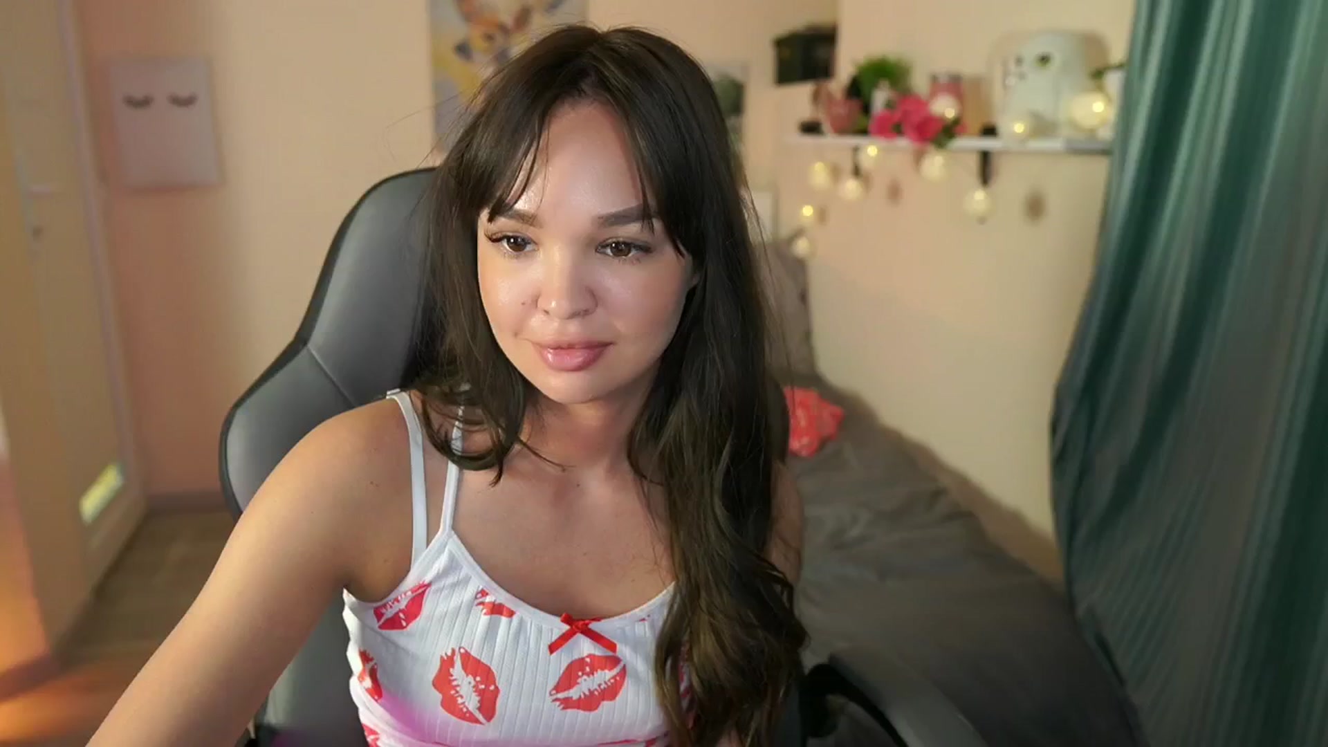 Gallery image thumbnail from Jesse__Jane__'s myfreecams stream on, 05/03/2024, 16:10 image 14 of 20