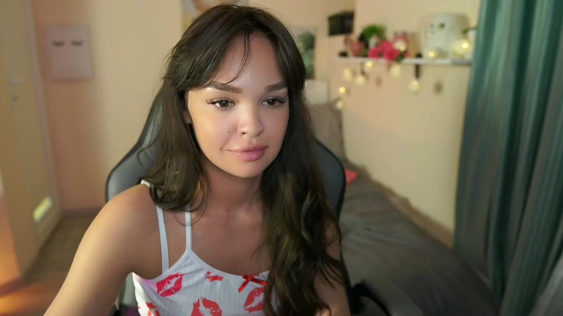 Gallery image thumbnail from Jesse__Jane__'s myfreecams stream on, 05/03/2024, 16:10 image 4 of 20