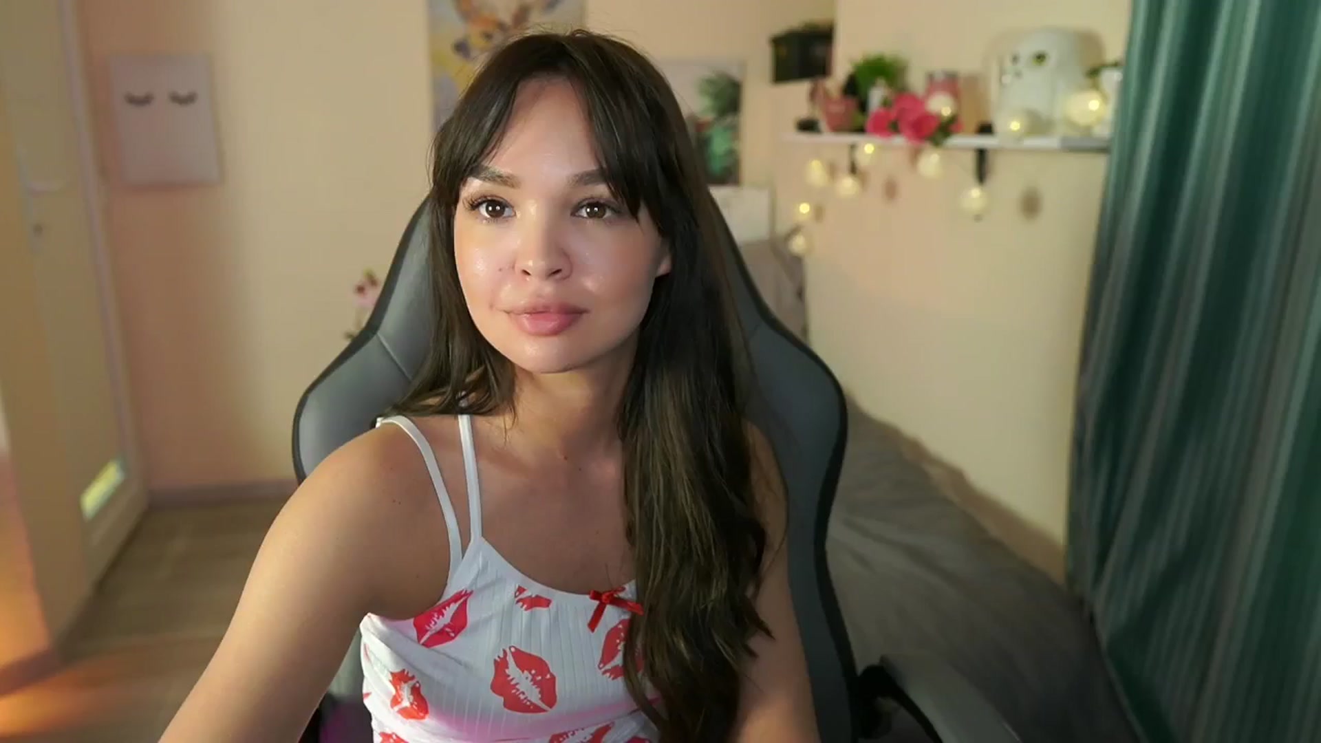 Gallery image thumbnail from Jesse__Jane__'s myfreecams stream on, 05/03/2024, 16:42 image 3 of 20