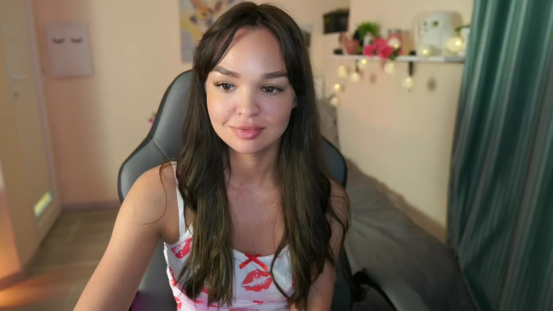 Gallery image thumbnail from Jesse__Jane__'s myfreecams stream on, 05/03/2024, 17:21 image 1 of 20