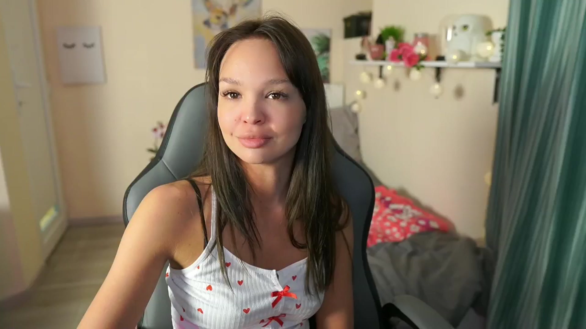 Gallery image thumbnail from Jesse__Jane__'s myfreecams stream on, 05/07/2024, 18:58 image 18 of 20