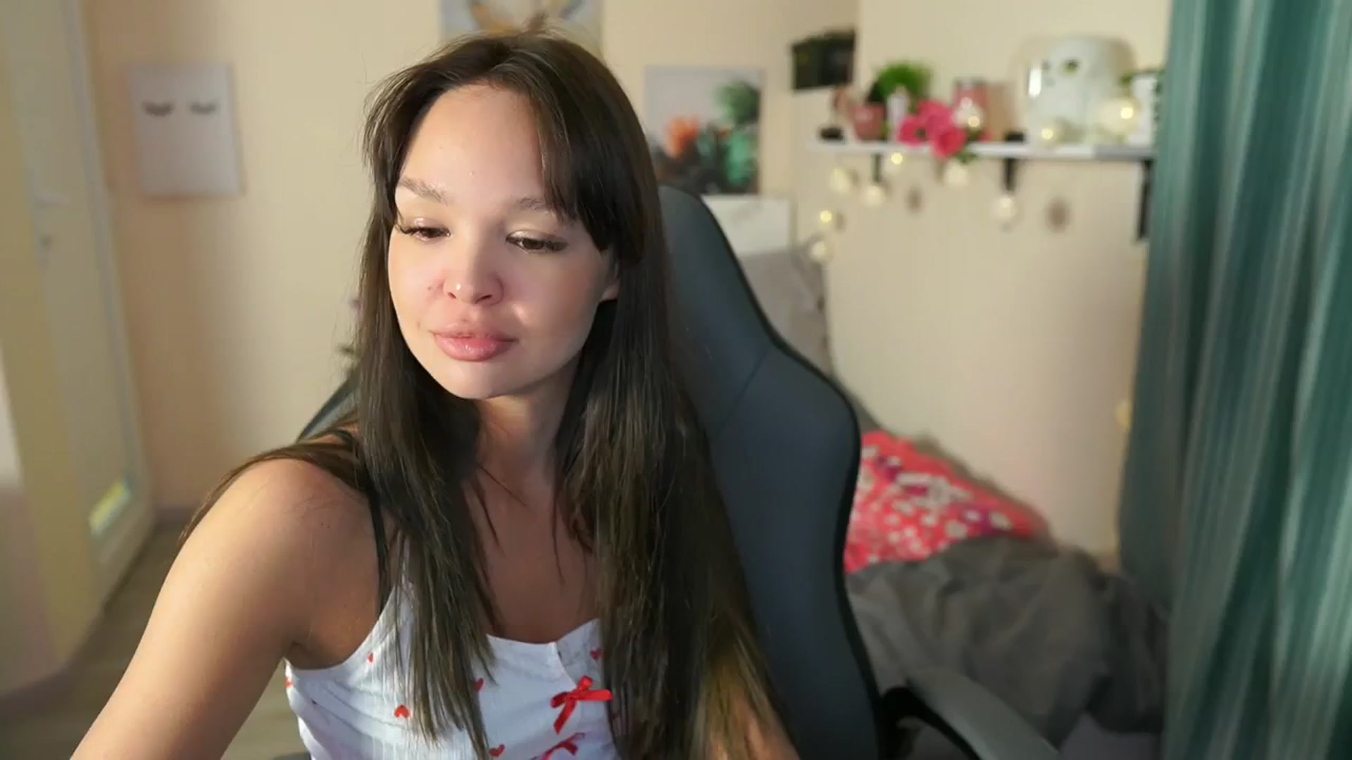 Gallery image thumbnail from Jesse__Jane__'s myfreecams stream on, 05/07/2024, 18:58 image 13 of 20