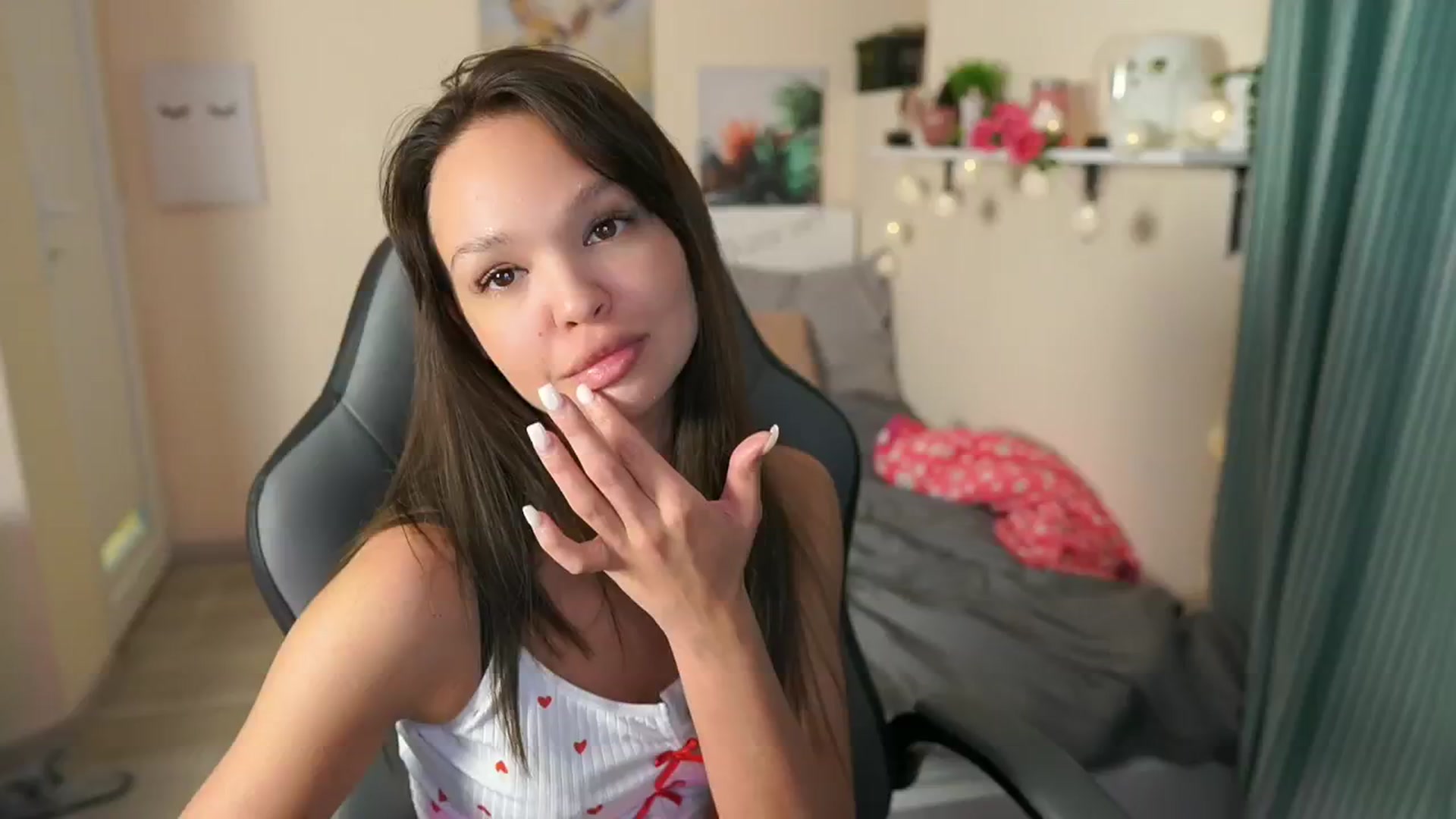 Gallery image thumbnail from Jesse__Jane__'s myfreecams stream on, 05/07/2024, 20:40 image 2 of 20
