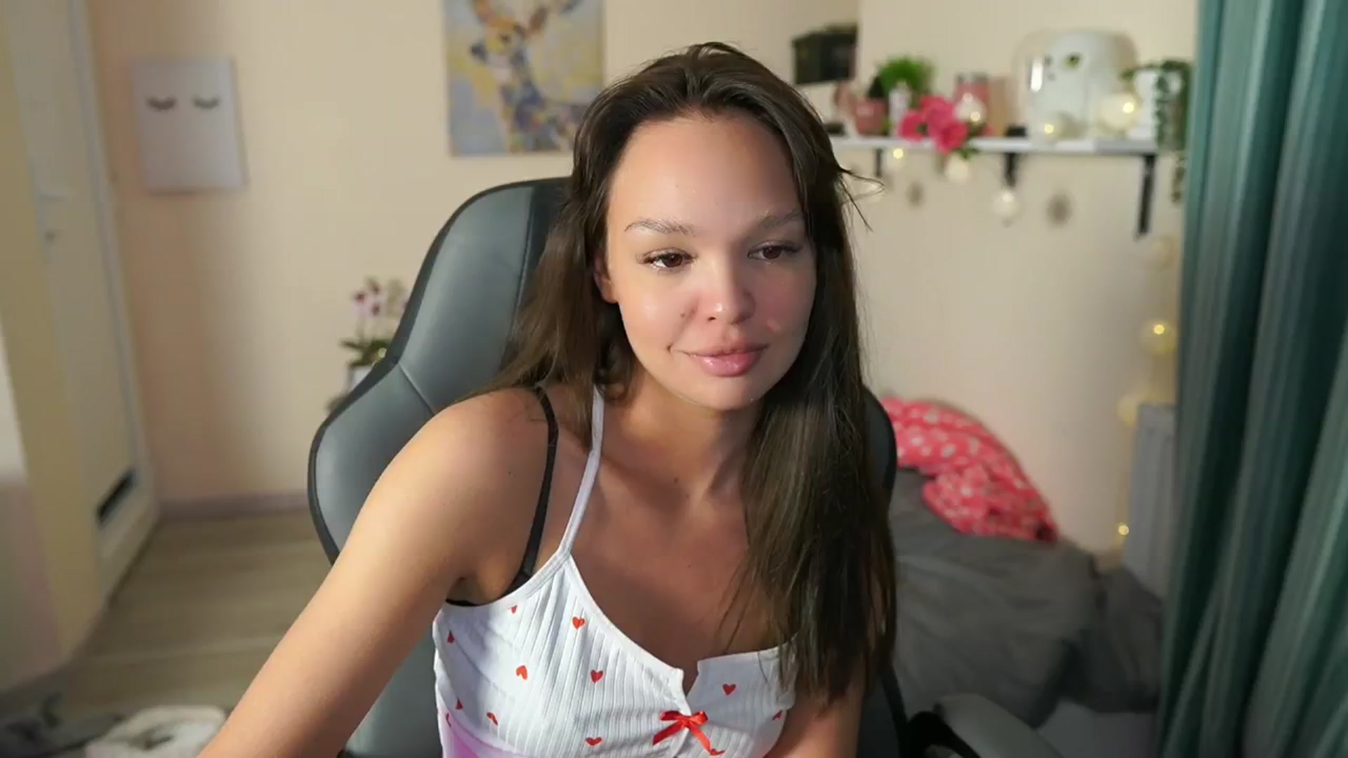 Gallery image thumbnail from Jesse__Jane__'s myfreecams stream on, 05/07/2024, 22:23 image 14 of 20