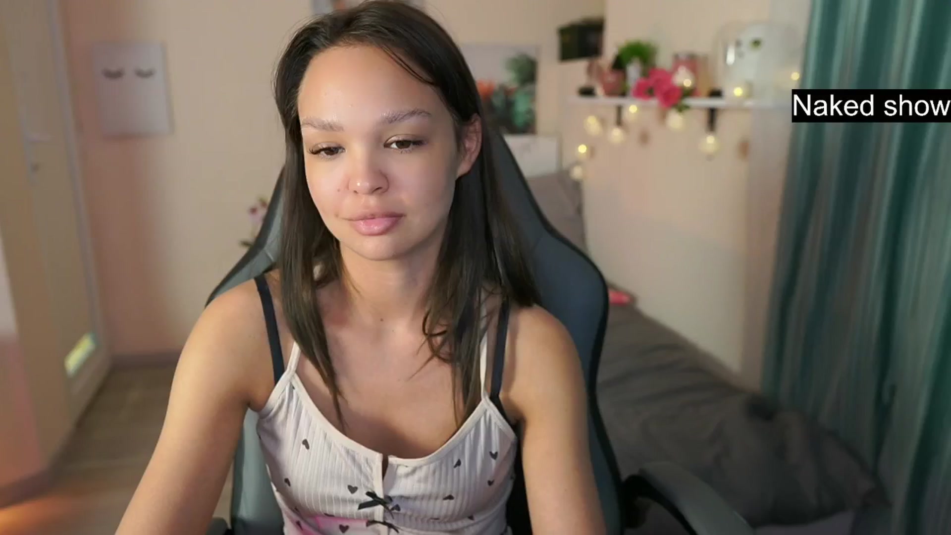 Gallery image thumbnail from Jesse__Jane__'s myfreecams stream on, 05/08/2024, 12:54 image 7 of 20