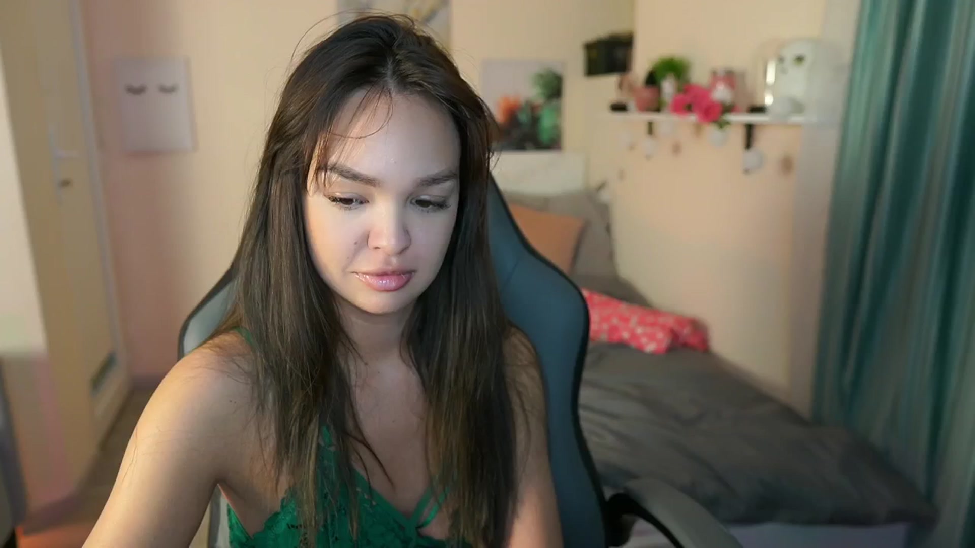 Gallery image thumbnail from Jesse__Jane__'s myfreecams stream on, 05/10/2024, 08:02 image 20 of 20