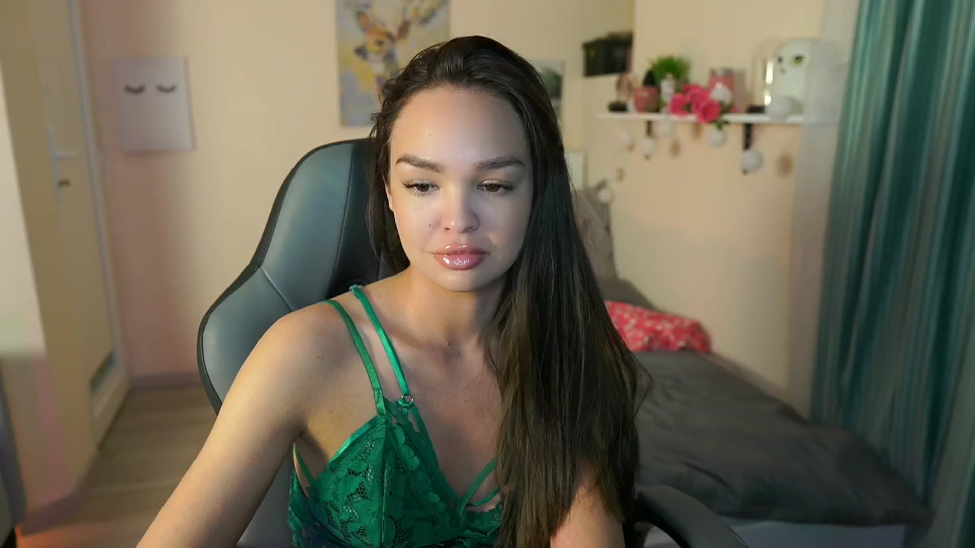 Gallery image thumbnail from Jesse__Jane__'s myfreecams stream on, 05/10/2024, 08:02 image 1 of 20