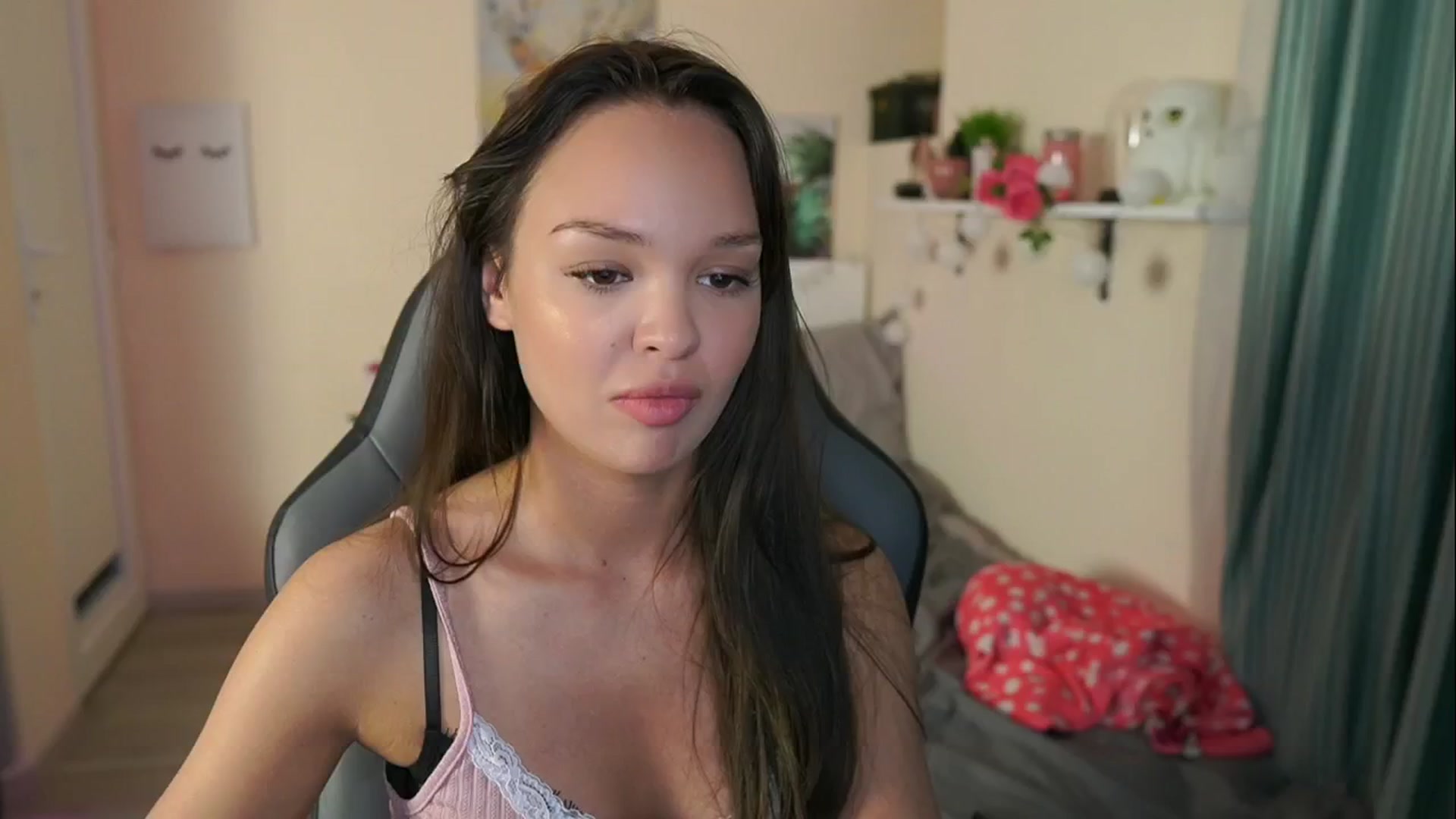 Gallery image thumbnail from Jesse__Jane__'s myfreecams stream on, 05/12/2024, 20:27 image 14 of 20