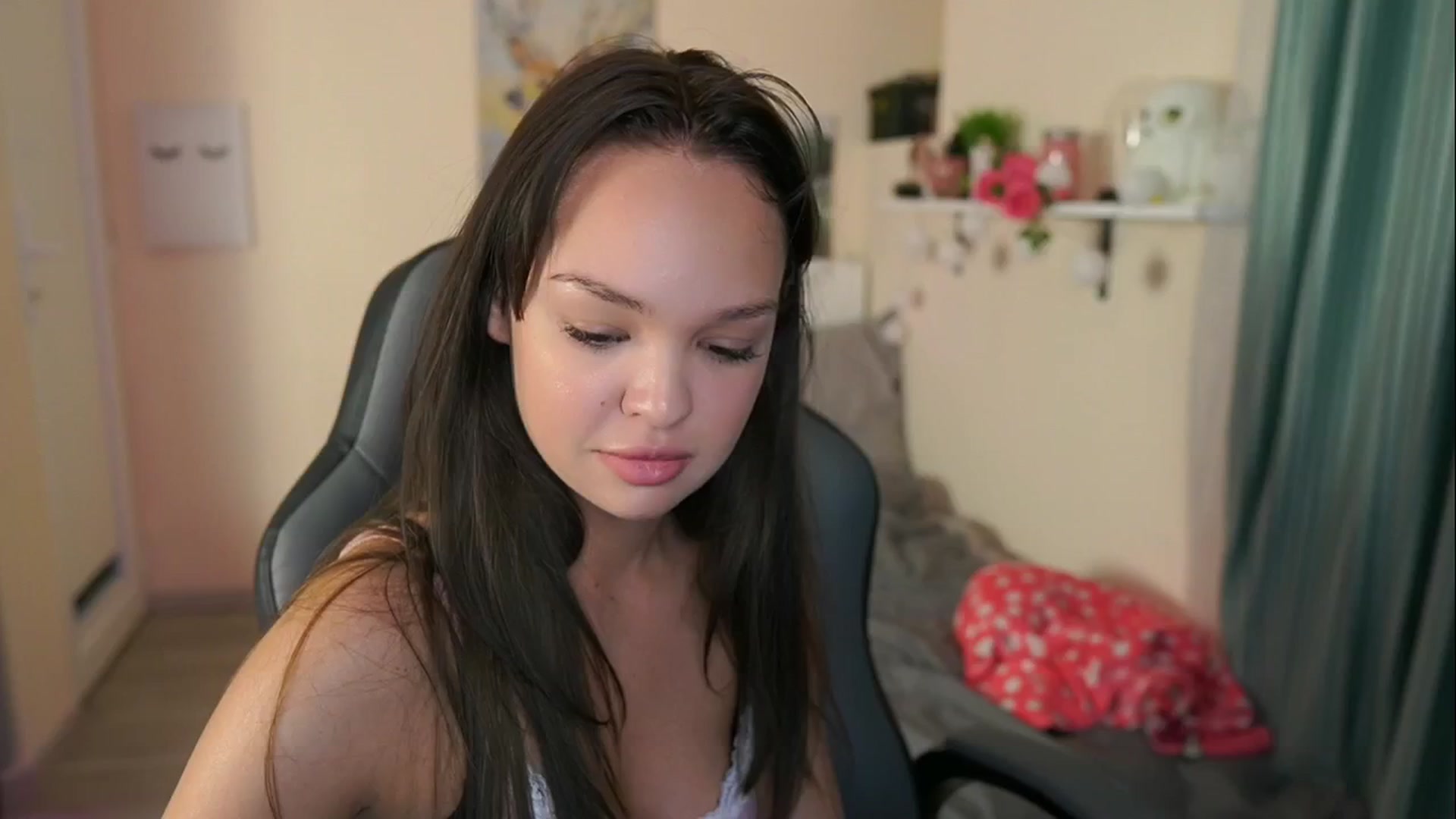 Gallery image thumbnail from Jesse__Jane__'s myfreecams stream on, 05/12/2024, 21:12 image 19 of 20
