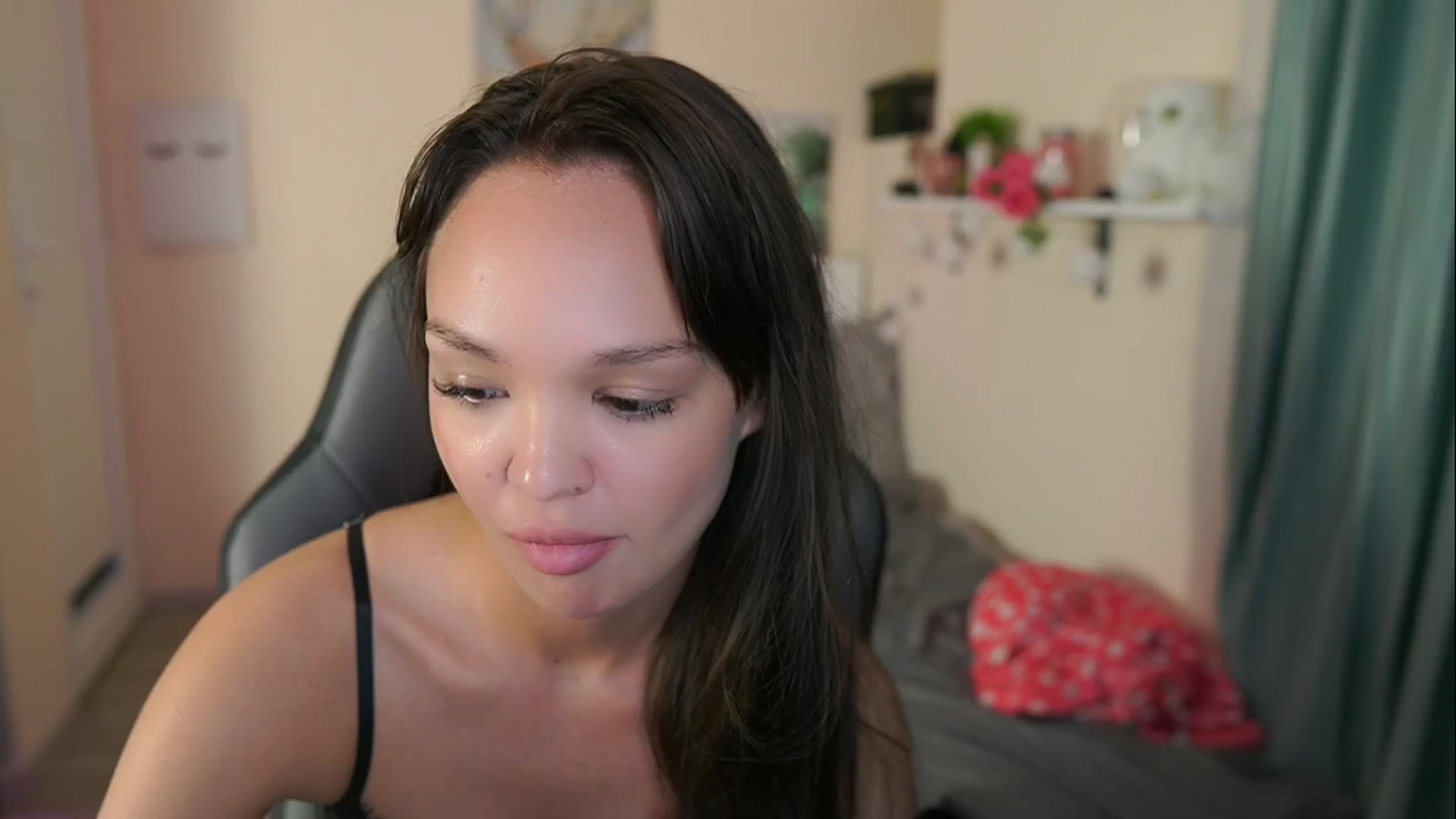 Gallery image thumbnail from Jesse__Jane__'s myfreecams stream on, 05/12/2024, 23:30 image 7 of 20