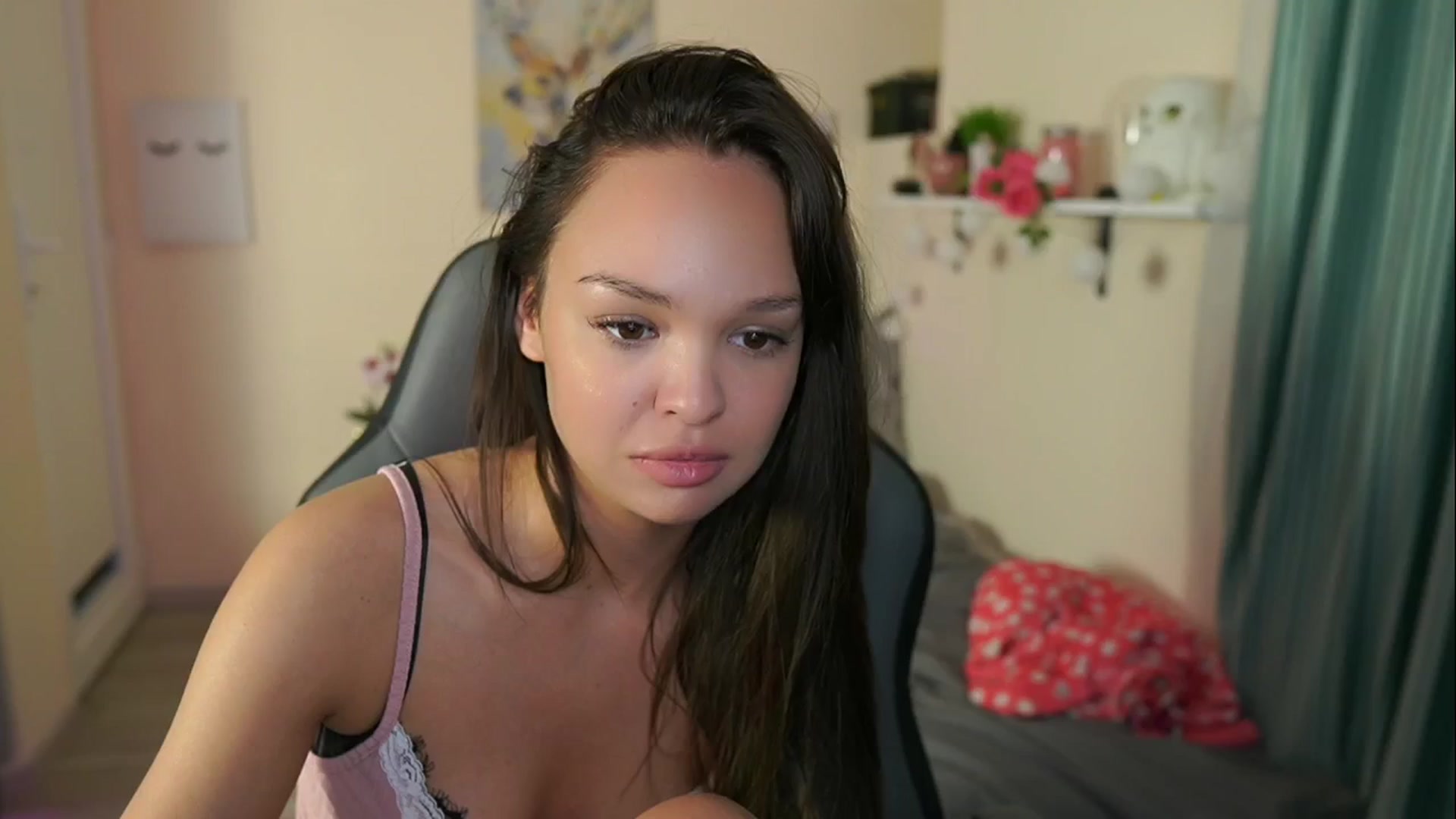 Gallery image thumbnail from Jesse__Jane__'s myfreecams stream on, 05/12/2024, 23:30 image 17 of 20