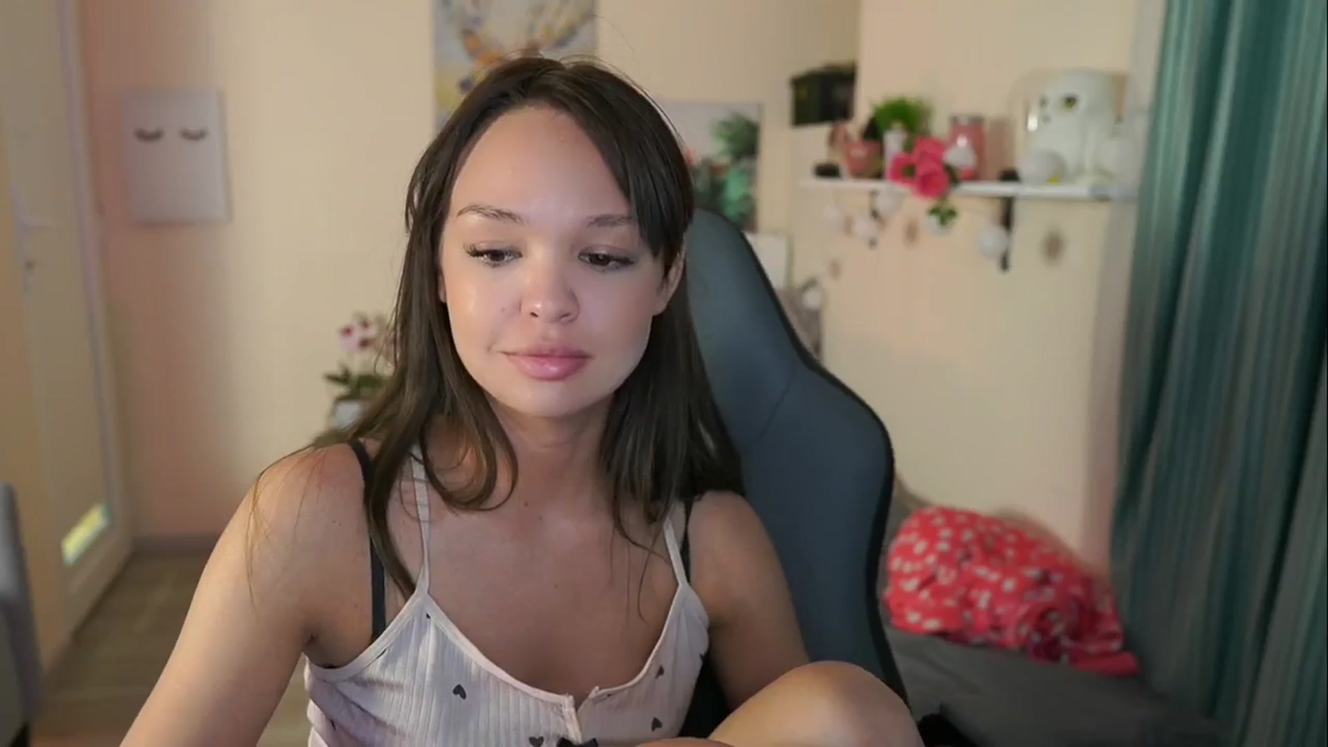 Gallery image thumbnail from Jesse__Jane__'s myfreecams stream on, 05/13/2024, 10:39 image 10 of 20