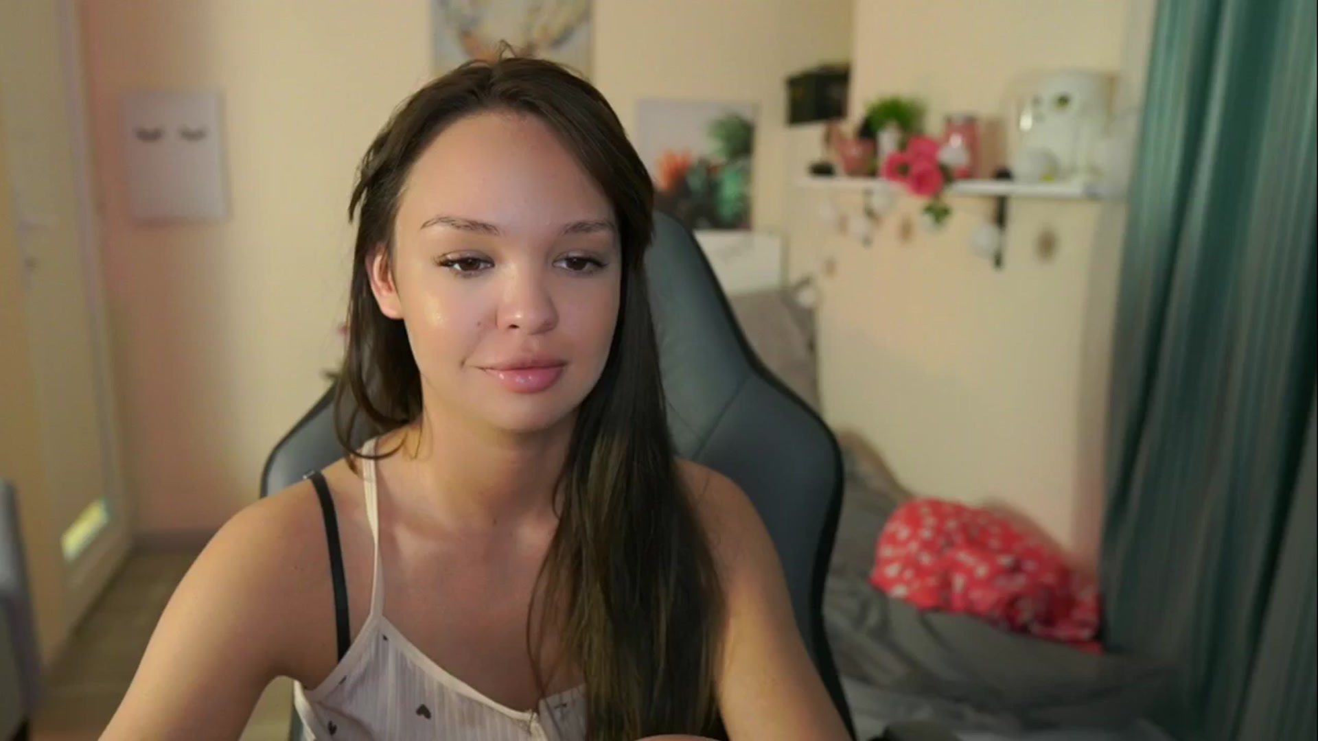 Gallery image thumbnail from Jesse__Jane__'s myfreecams stream on, 05/13/2024, 12:26 image 2 of 20