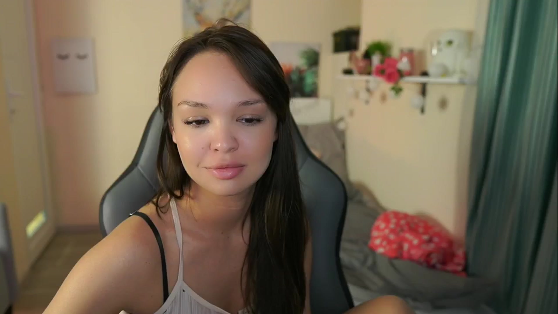 Gallery image thumbnail from Jesse__Jane__'s myfreecams stream on, 05/13/2024, 12:26 image 3 of 20