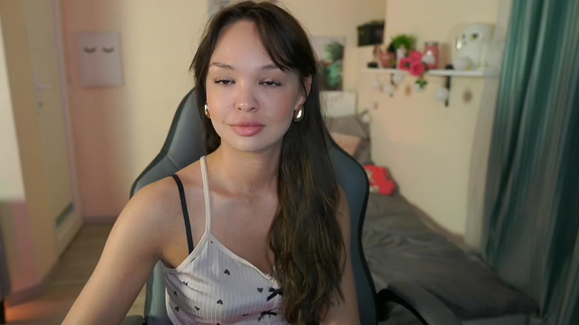 Gallery image thumbnail from Jesse__Jane__'s myfreecams stream on, 05/15/2024, 10:05 image 13 of 20