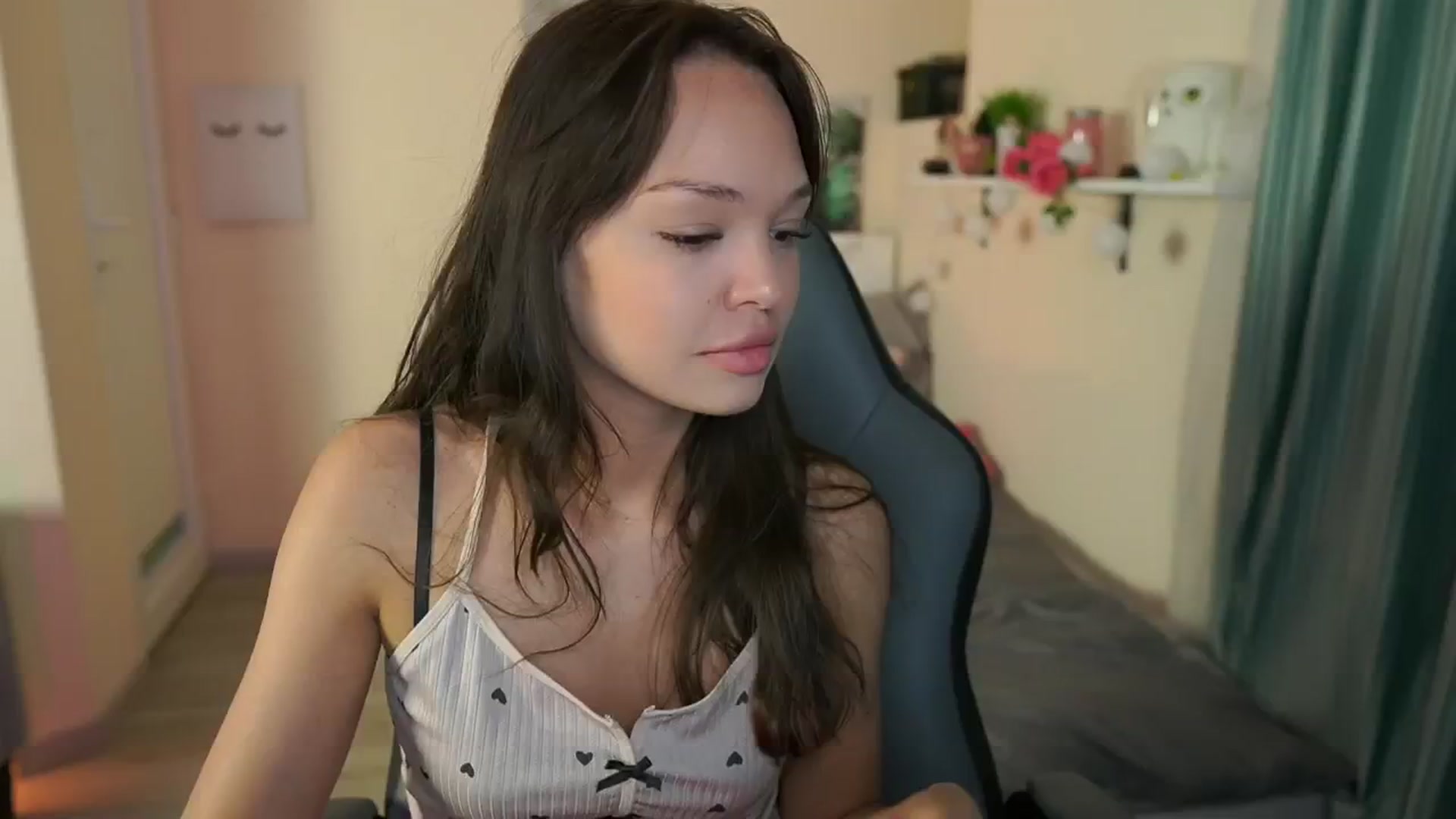 Gallery image thumbnail from Jesse__Jane__'s myfreecams stream on, 05/15/2024, 10:05 image 8 of 20