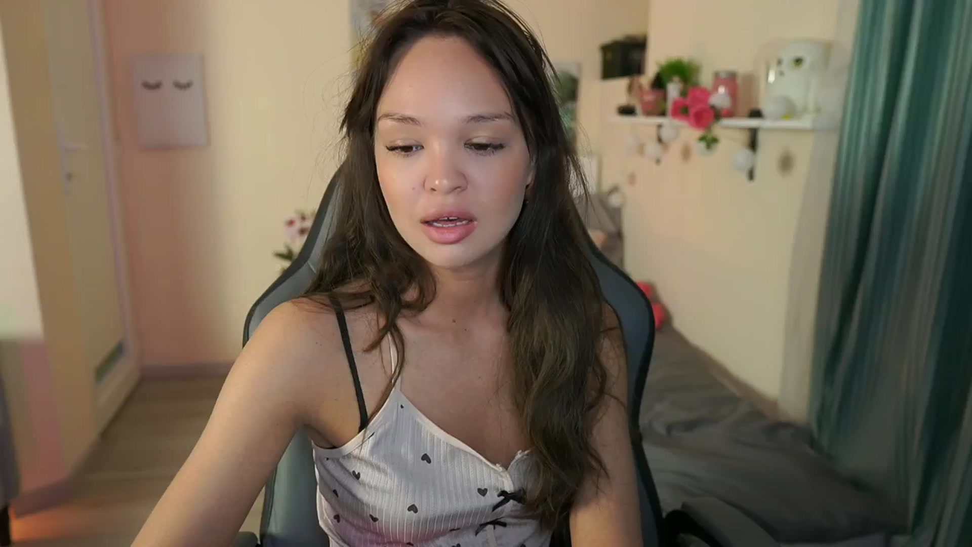 Gallery image thumbnail from Jesse__Jane__'s myfreecams stream on, 05/15/2024, 10:05 image 15 of 20