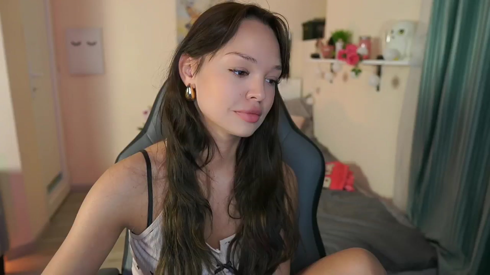 Gallery image thumbnail from Jesse__Jane__'s myfreecams stream on, 05/15/2024, 10:05 image 2 of 20